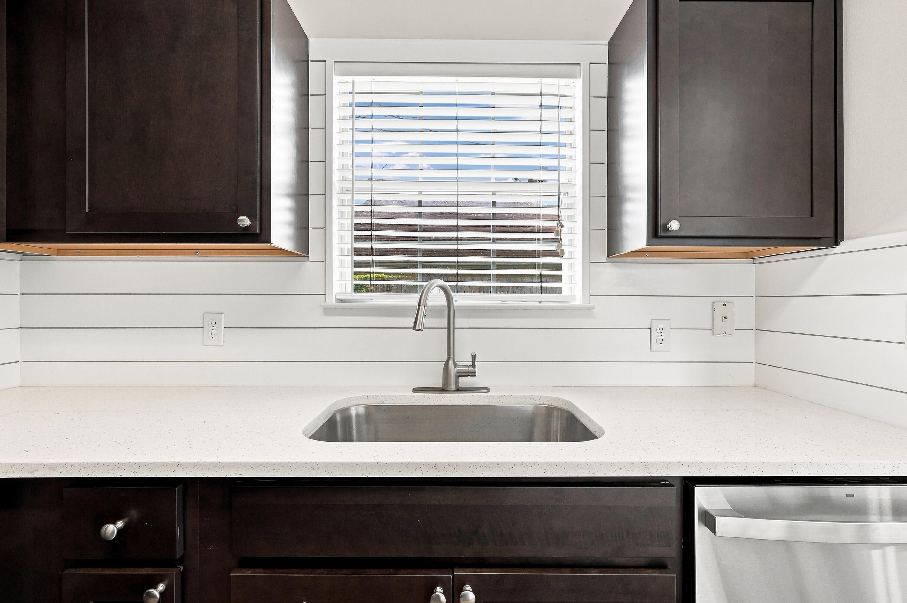 ROANOKE VILLAGE S/D - Residential