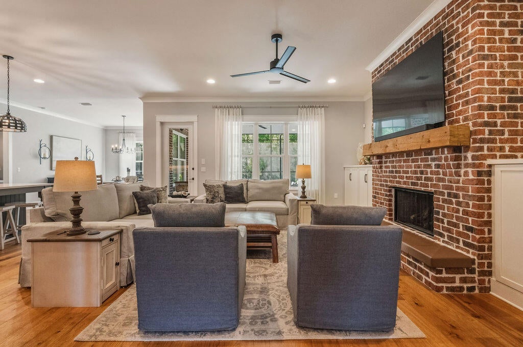 DEER MOSS CREEK - Residential