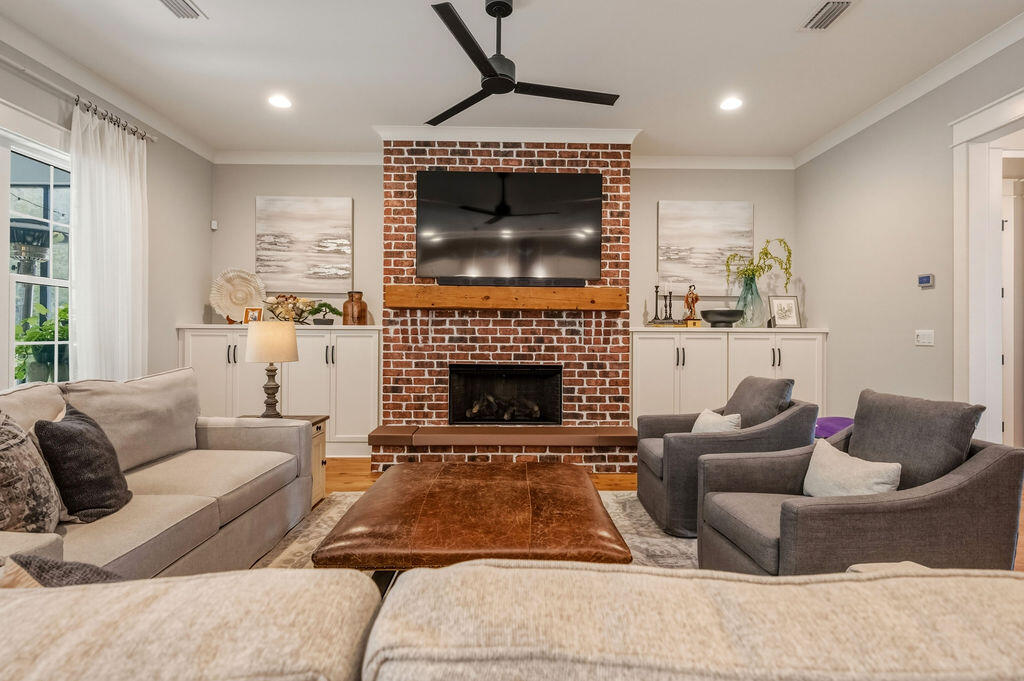 DEER MOSS CREEK - Residential