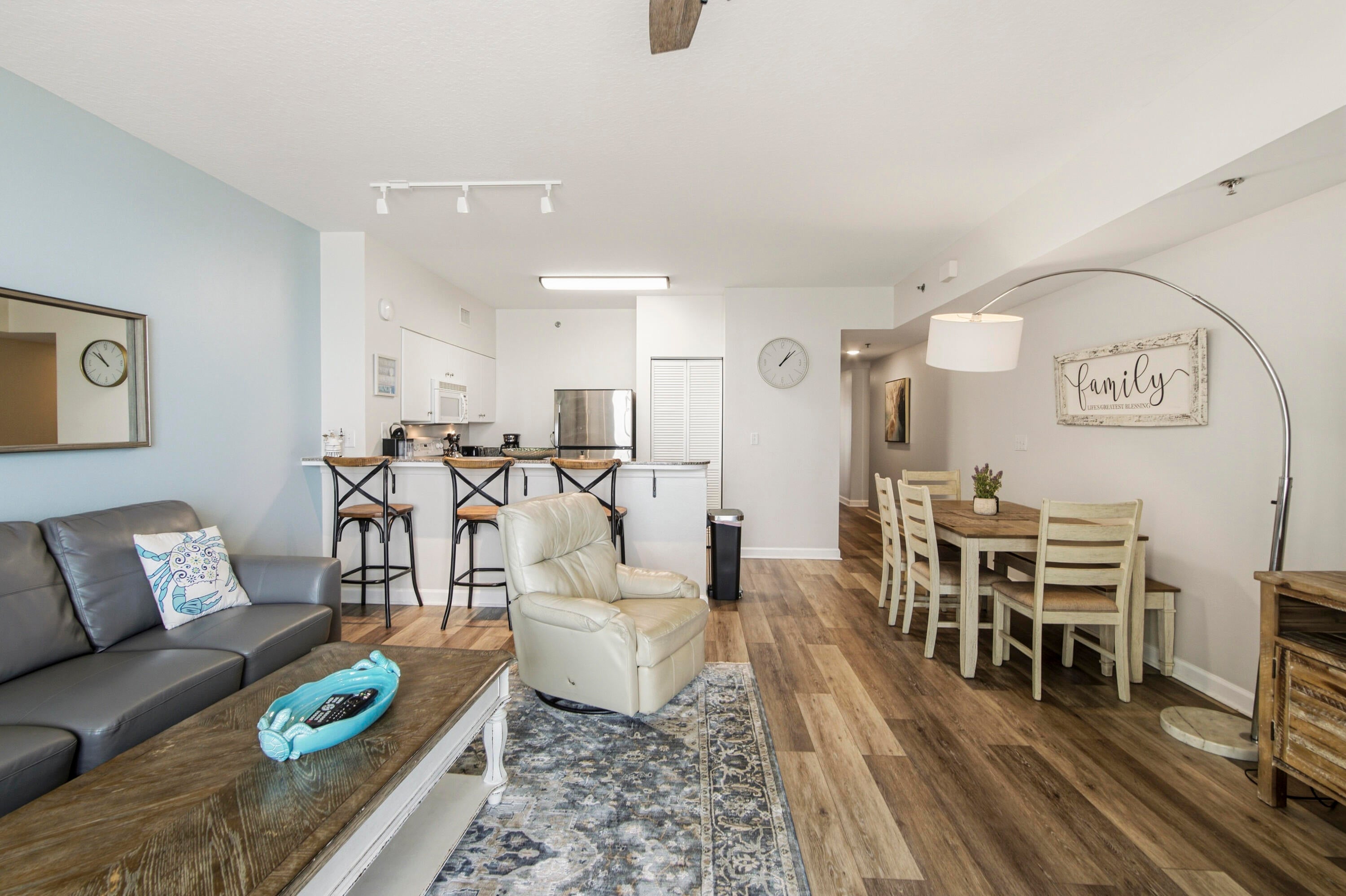 SHORES OF PANAMA II - Residential