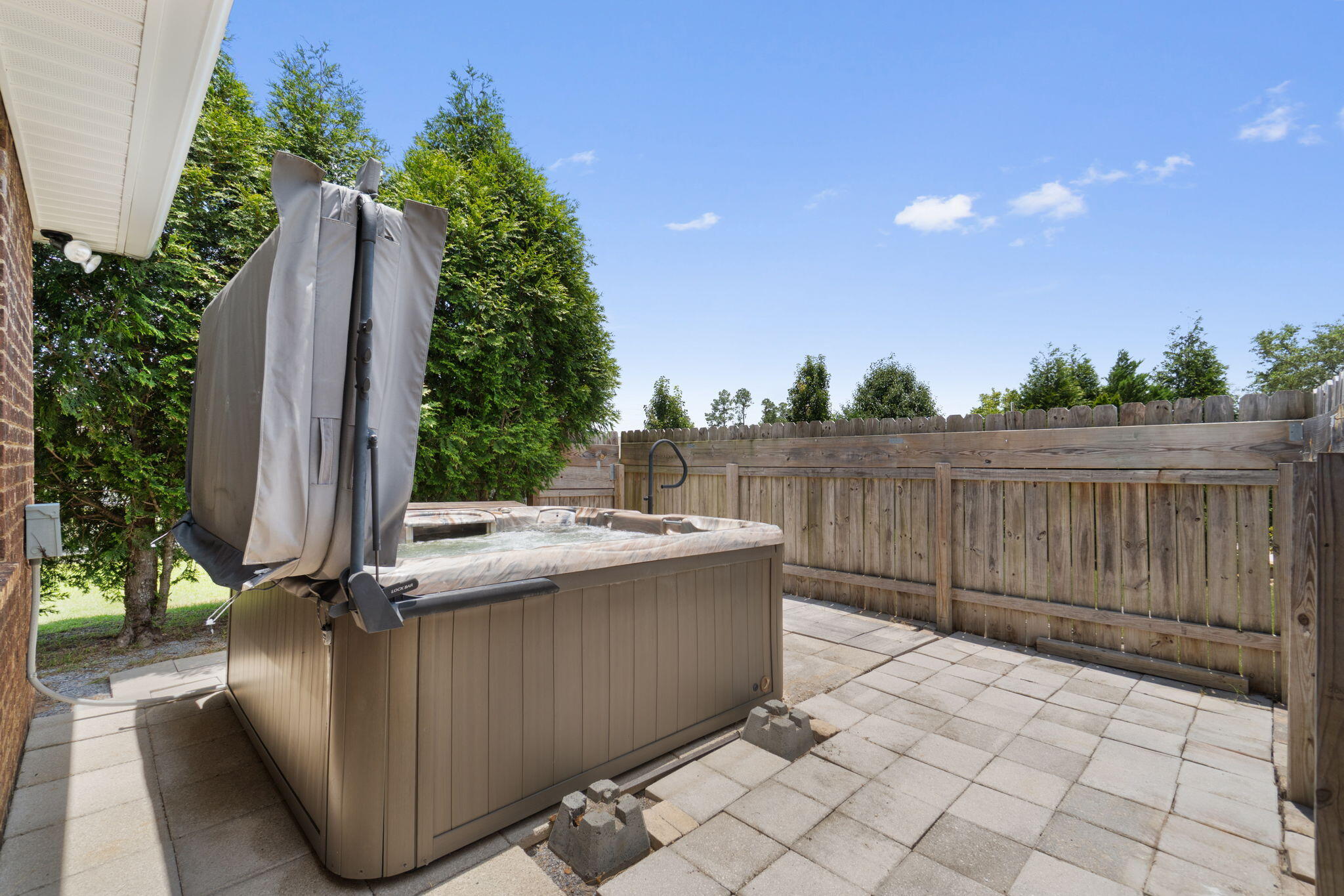 CARNEGIE HILLS - Residential