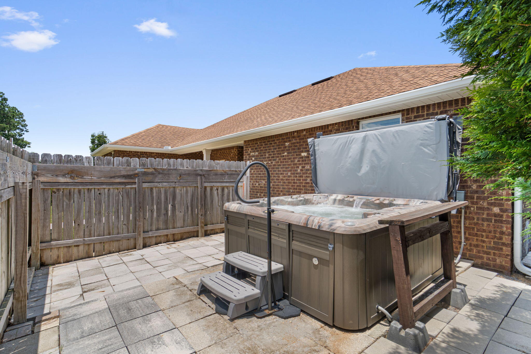 CARNEGIE HILLS - Residential
