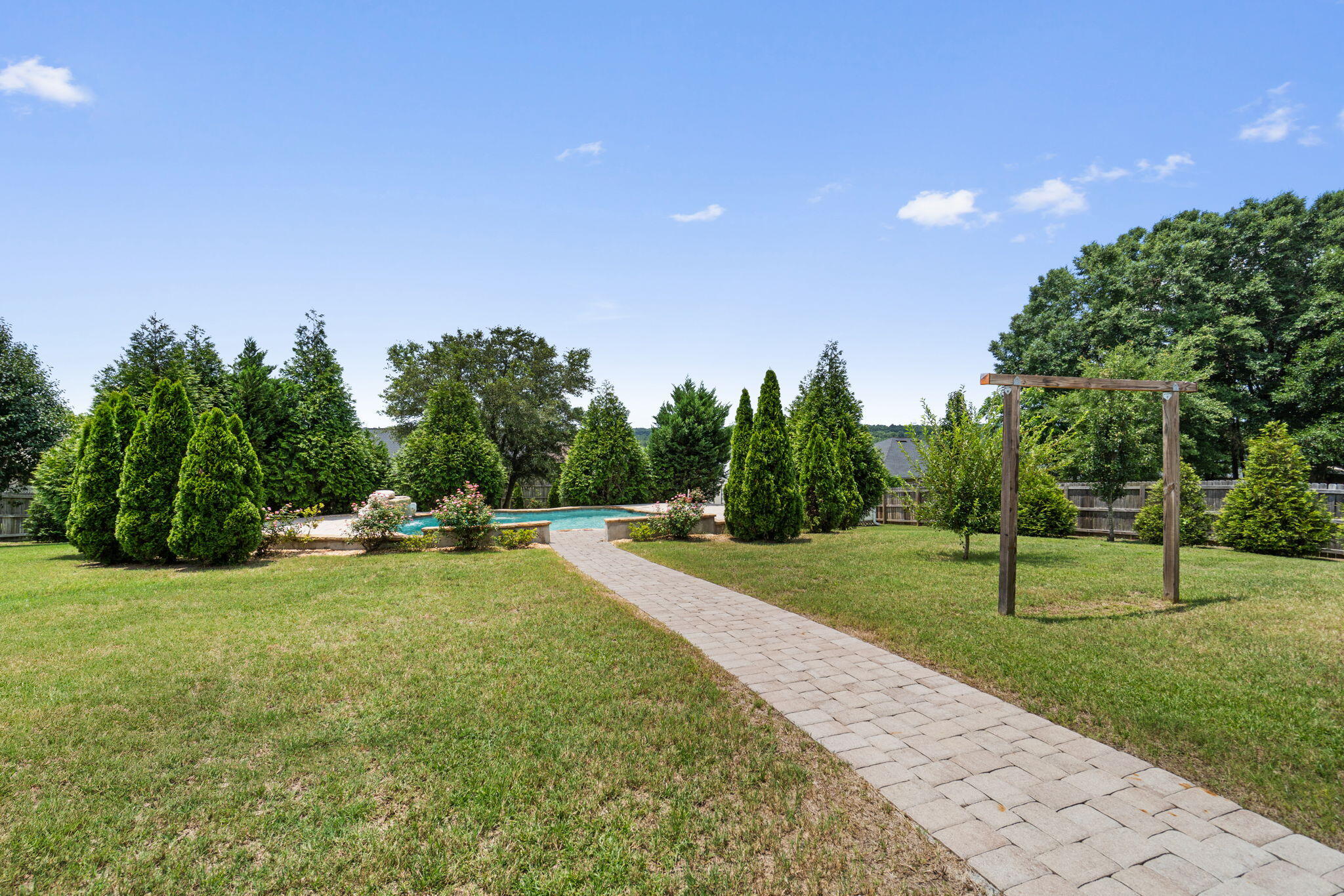 CARNEGIE HILLS - Residential