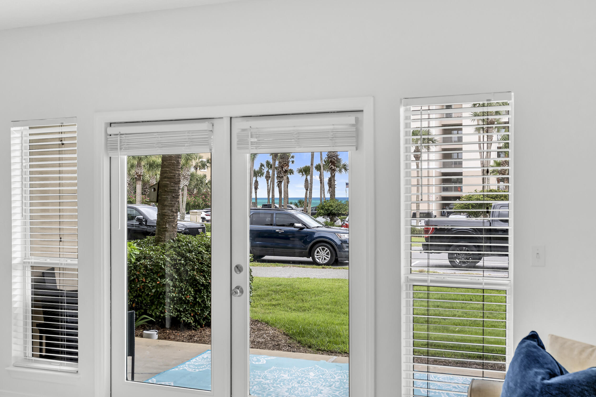 CARIBBEAN DUNES PH 1 - Residential