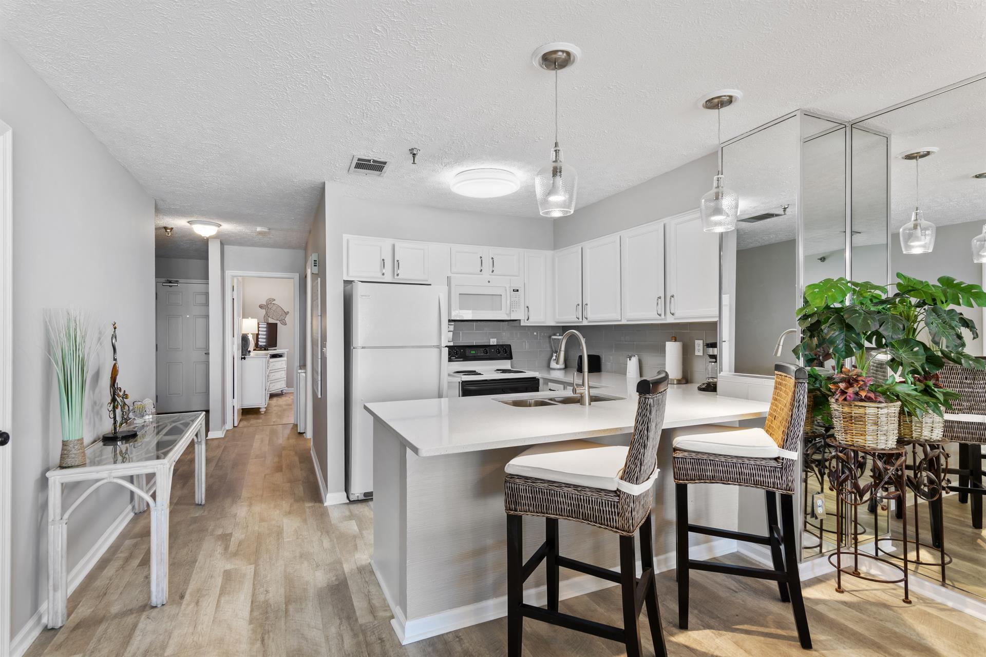 SEAFARER CONDO - Residential