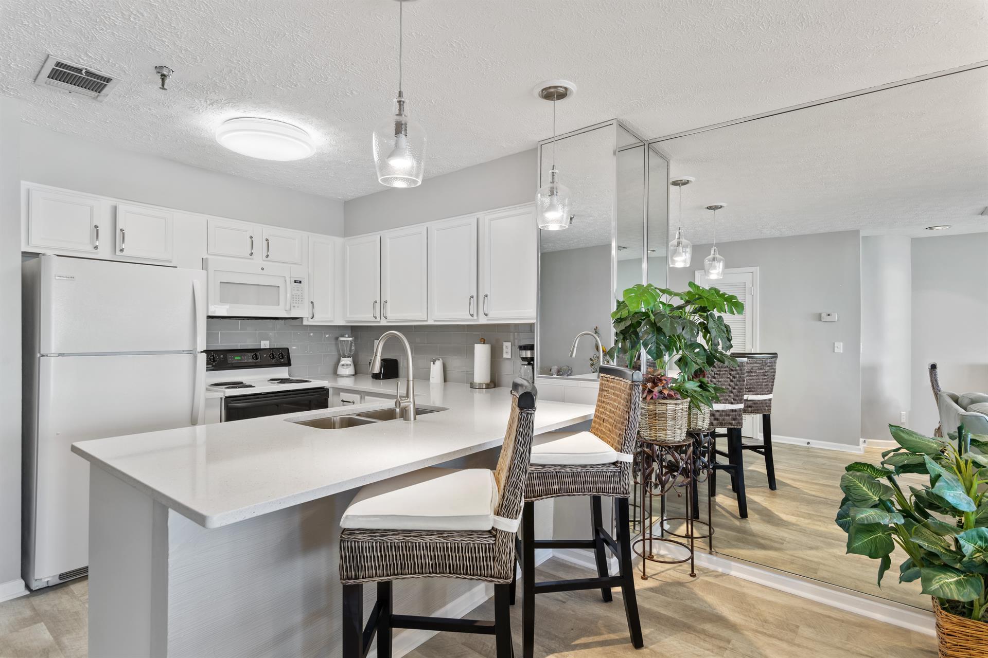 SEAFARER CONDO - Residential