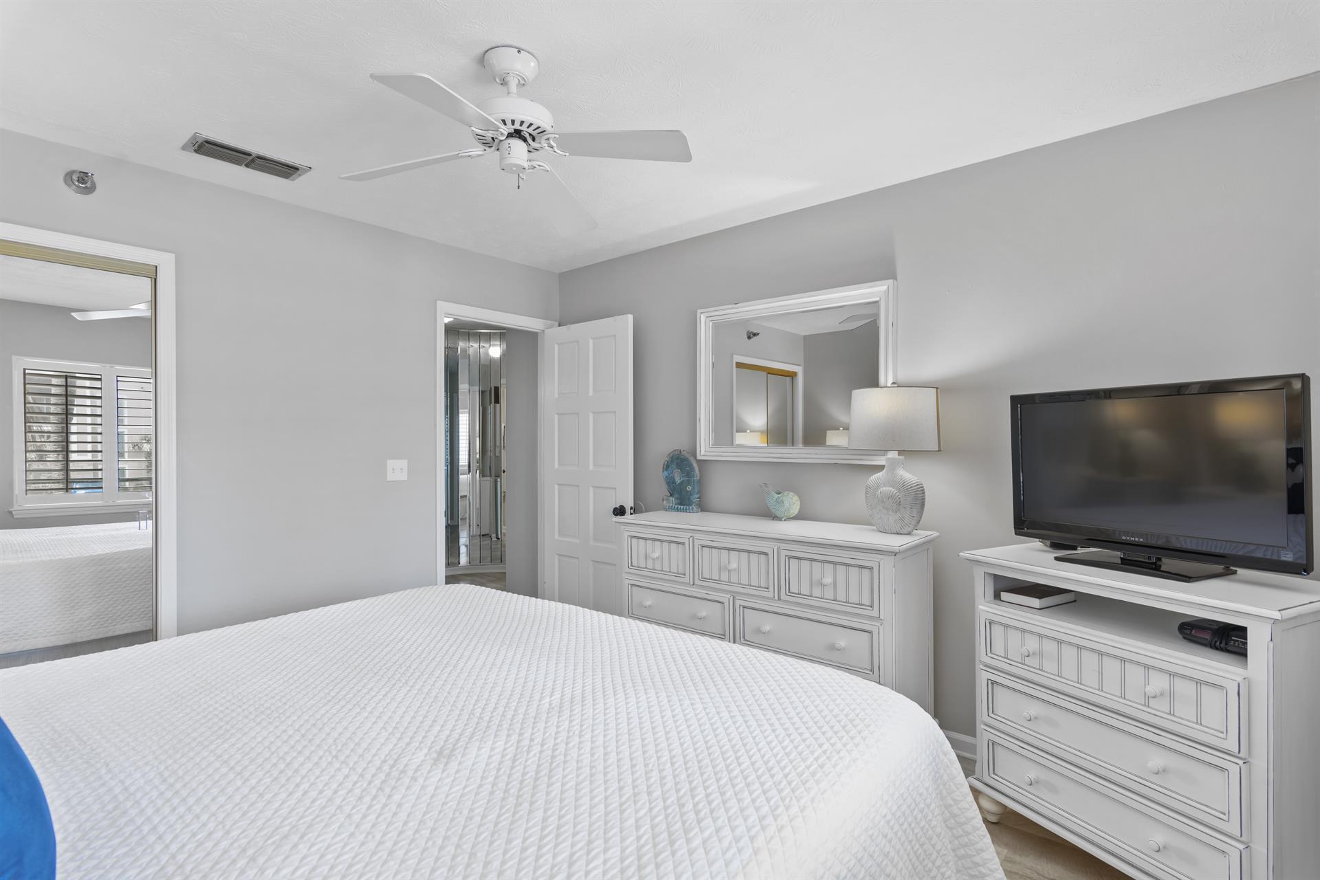 SEAFARER CONDO - Residential