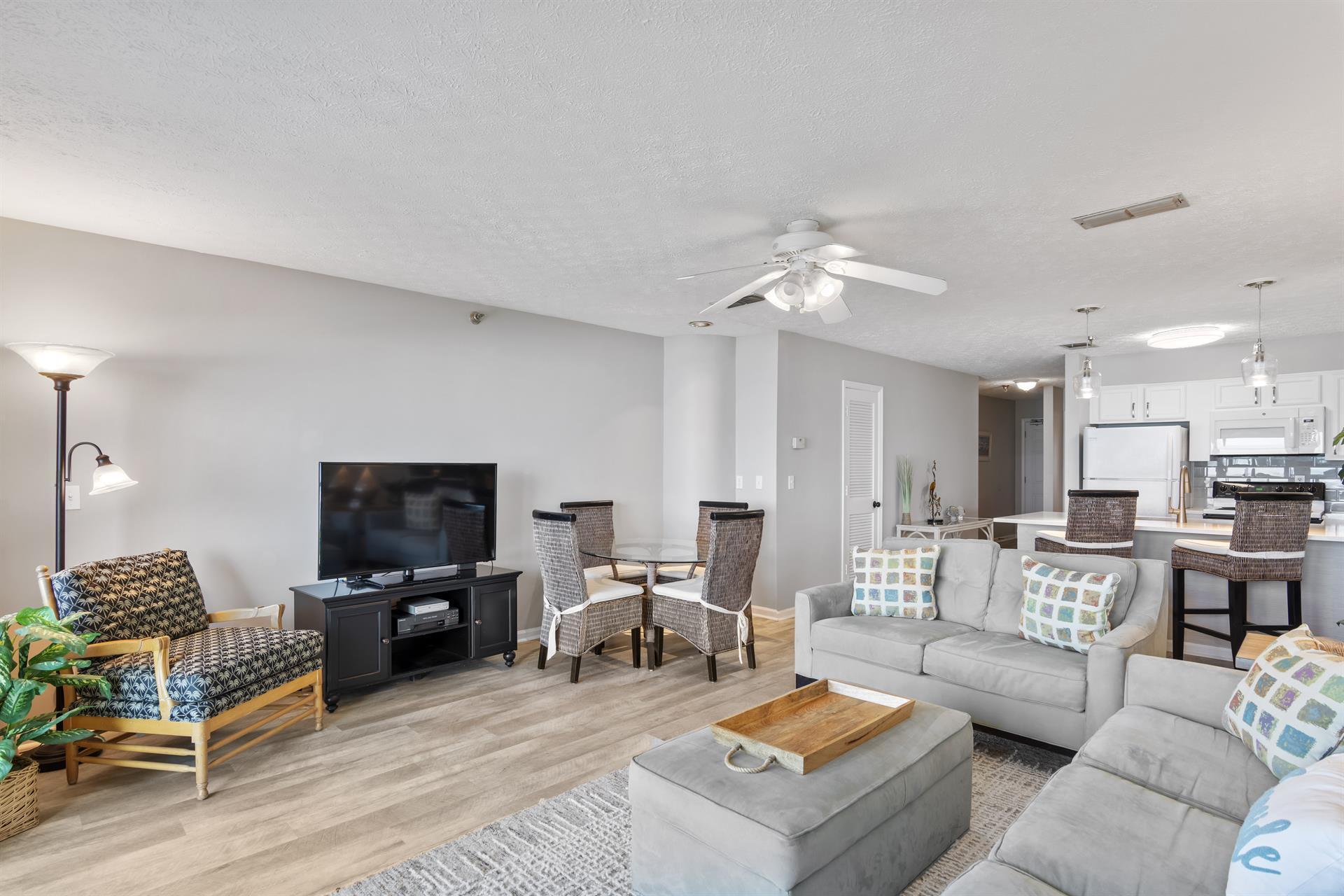SEAFARER CONDO - Residential