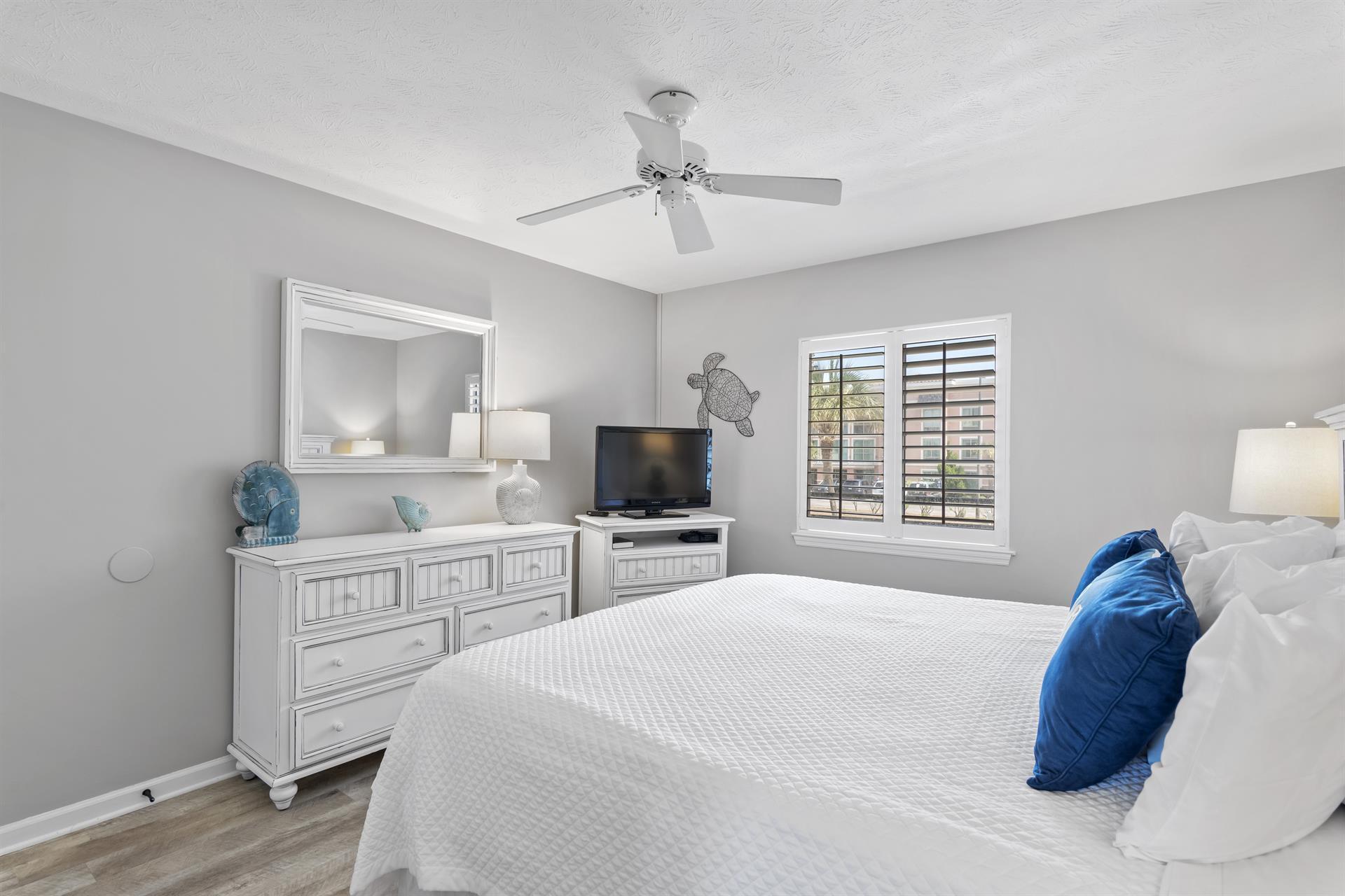 SEAFARER CONDO - Residential