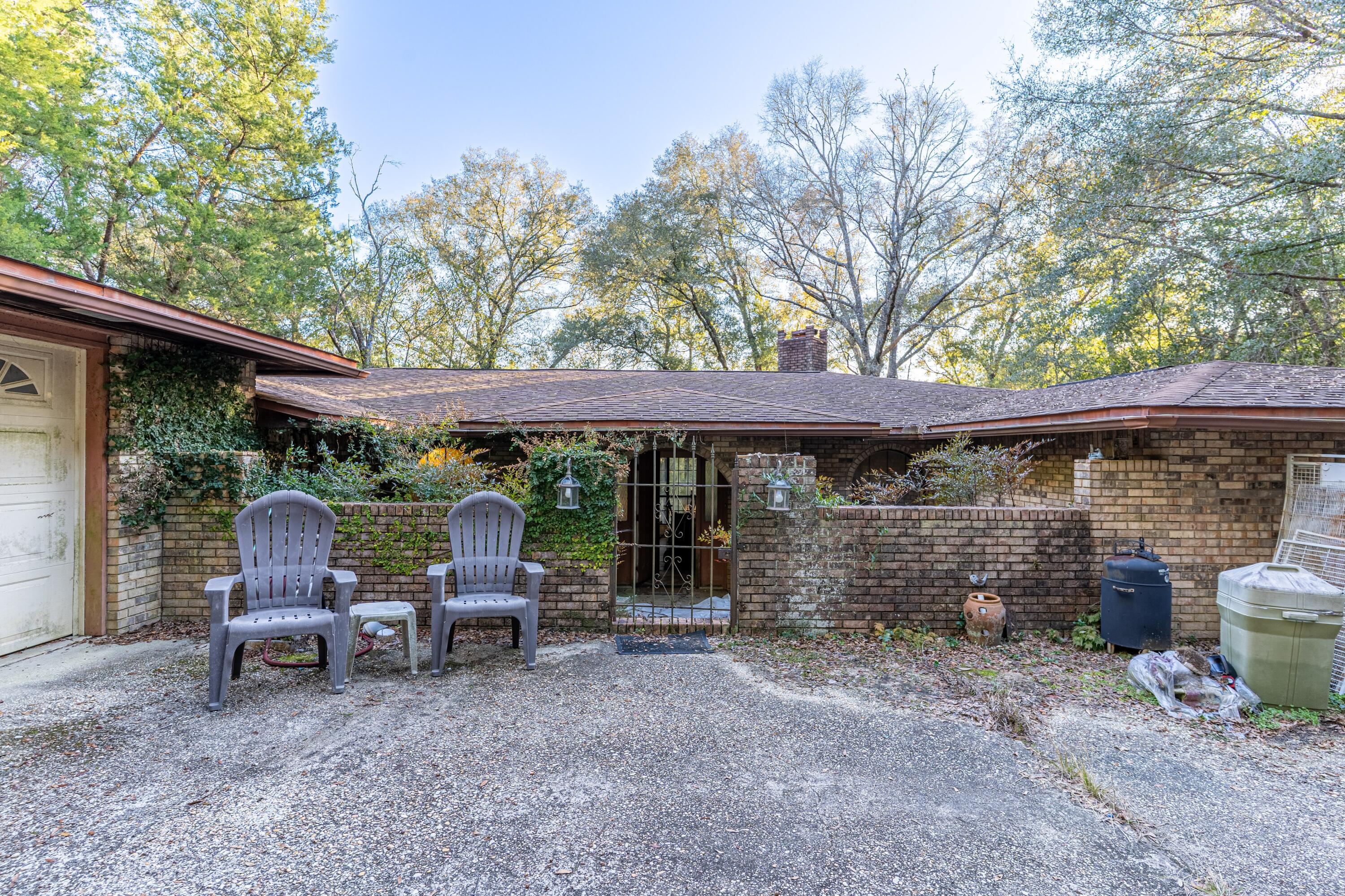 NO RECORDED SUBDIVISION - Residential
