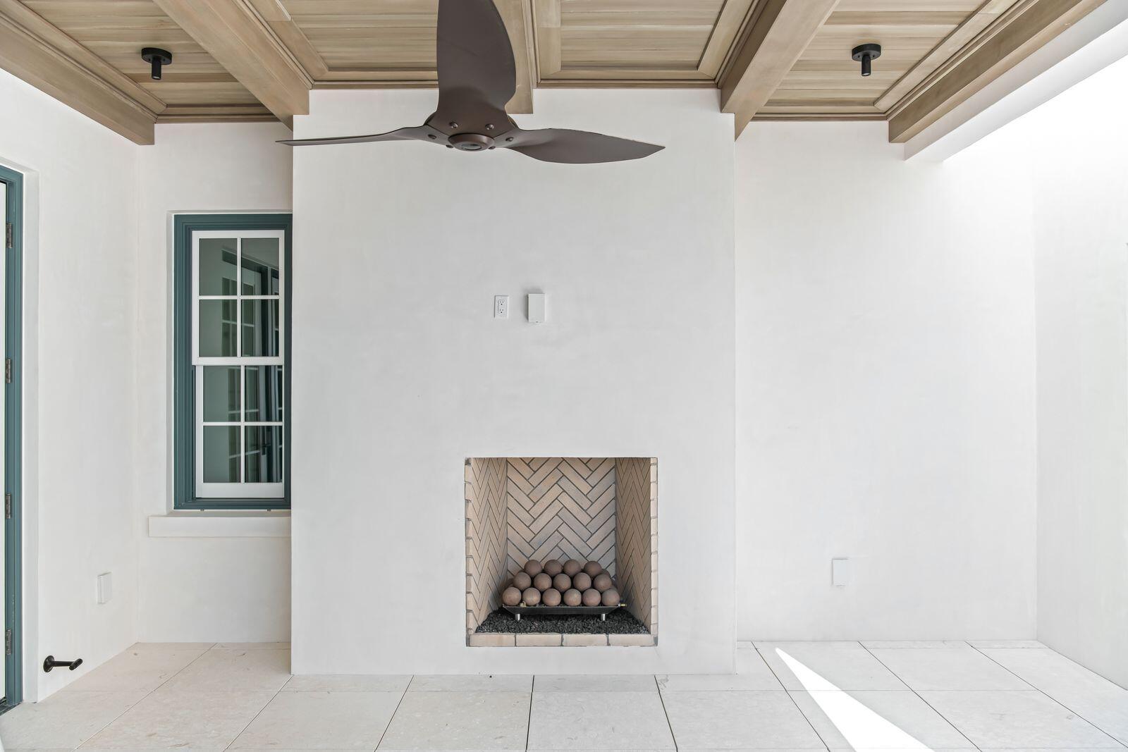 ALYS BEACH - Residential