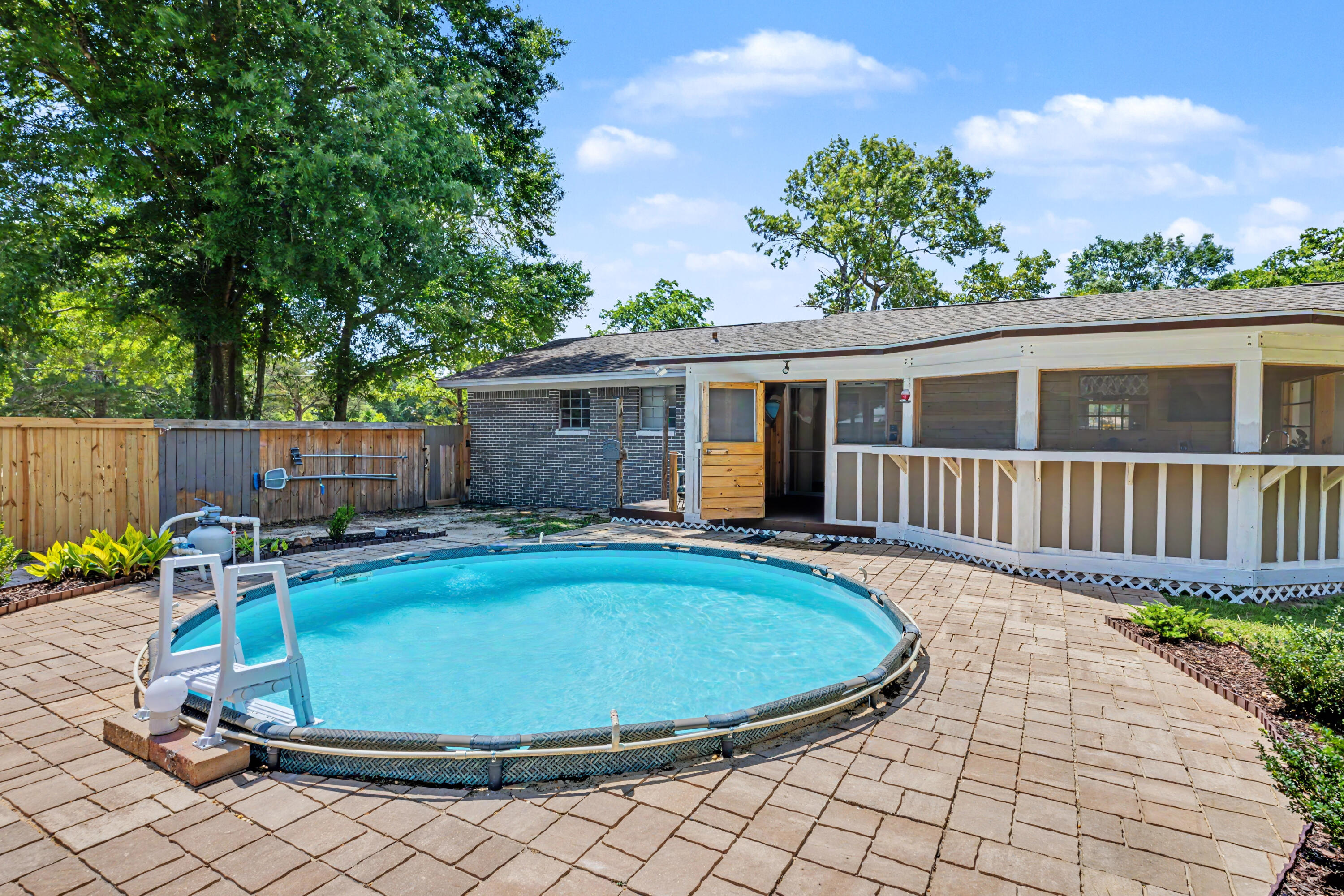 ADAMS POWELL - Residential
