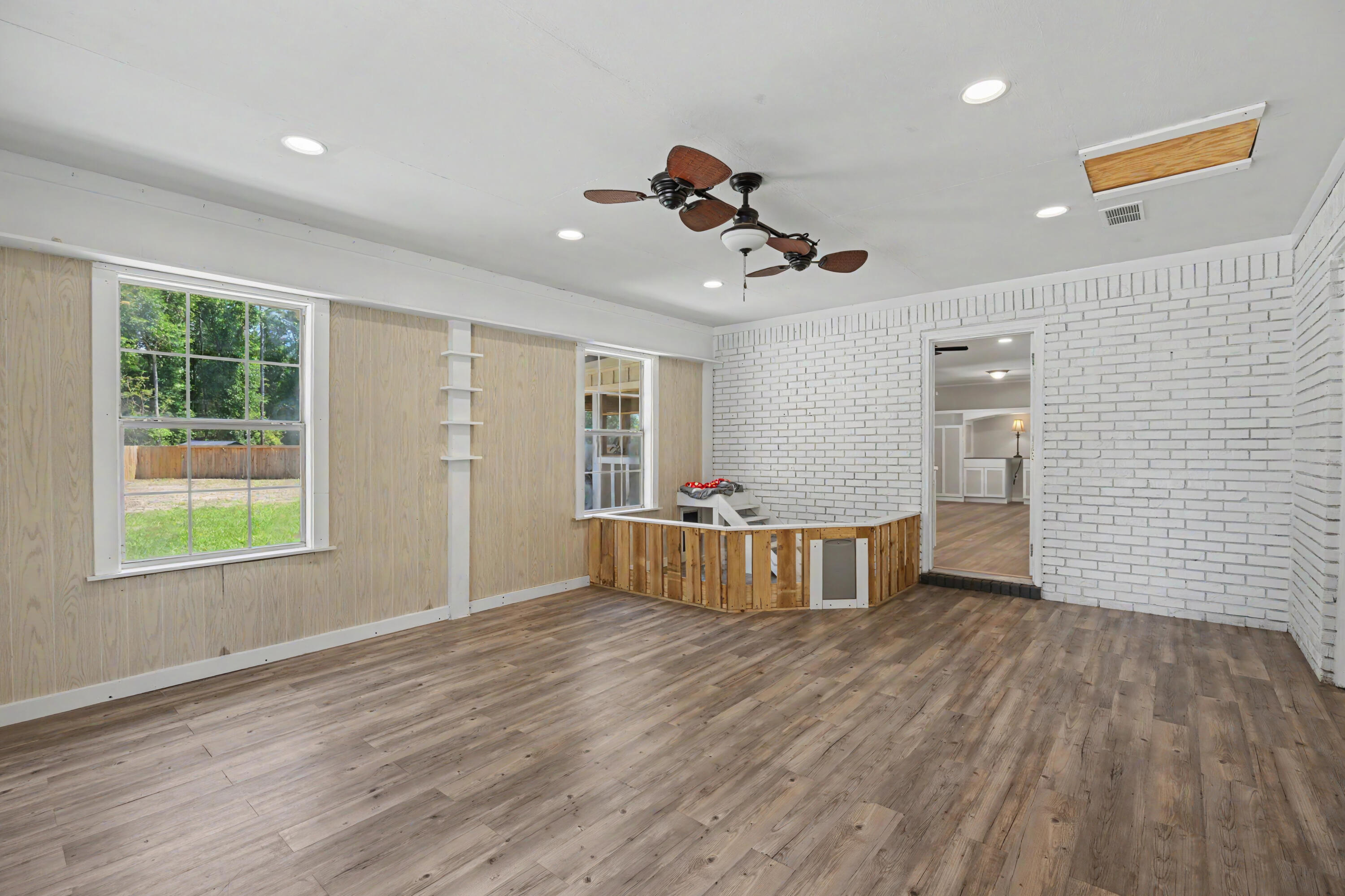 ADAMS POWELL - Residential