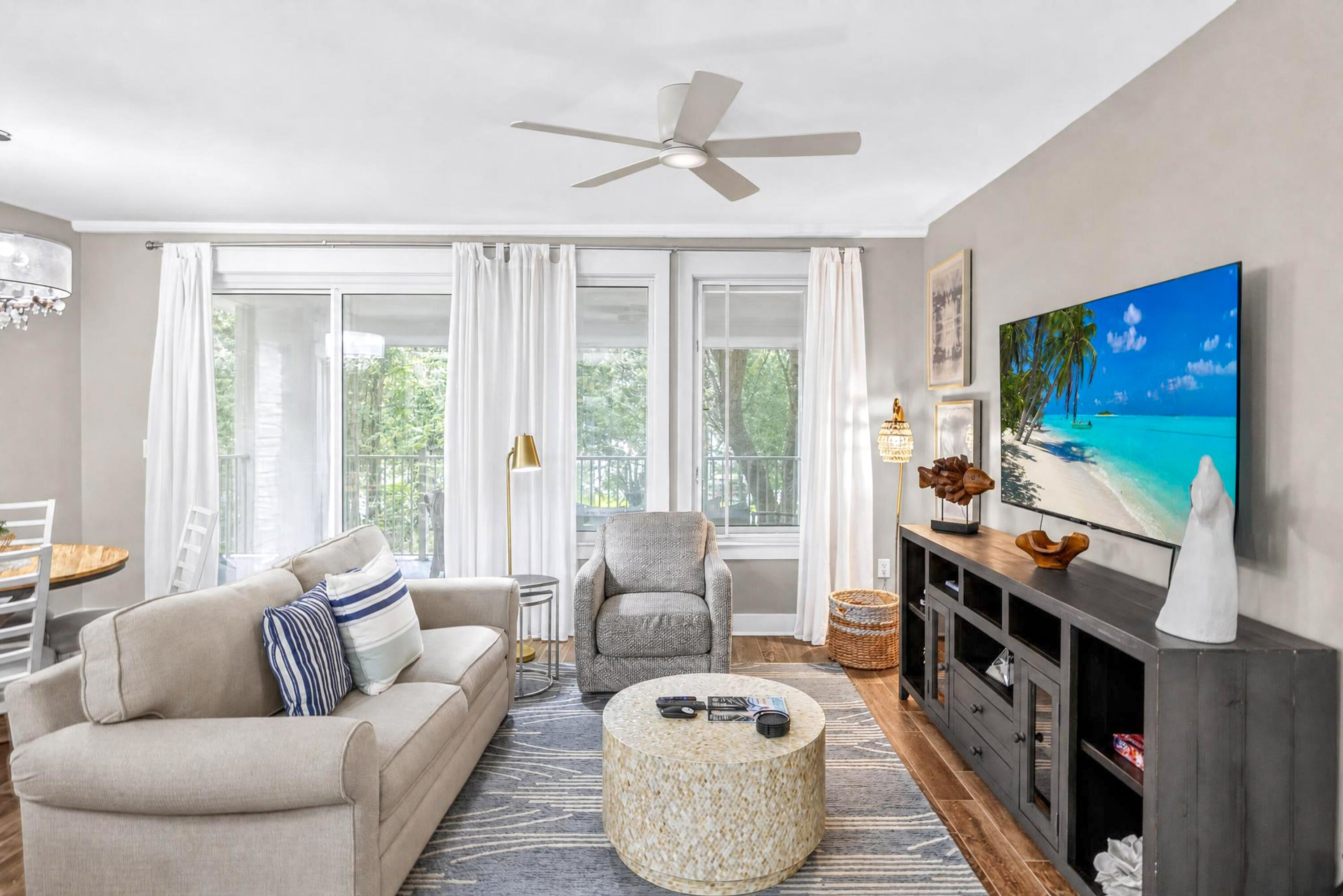 PILOT HOUSE - Residential