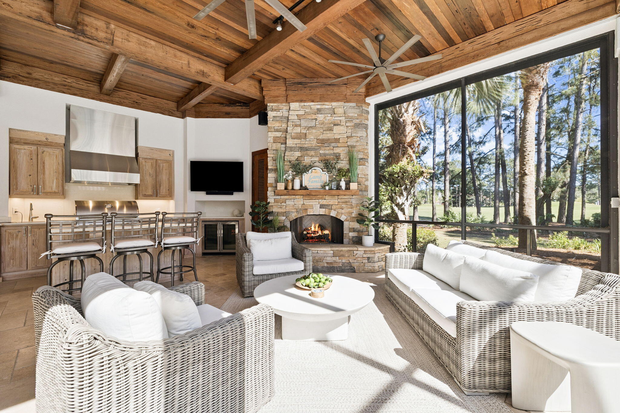 BURNT PINE - Residential