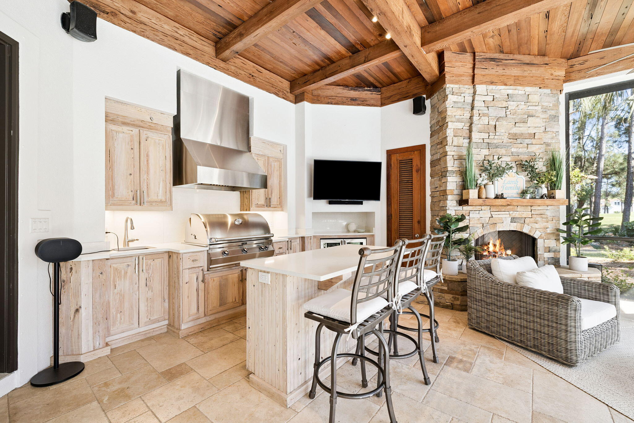 BURNT PINE - Residential