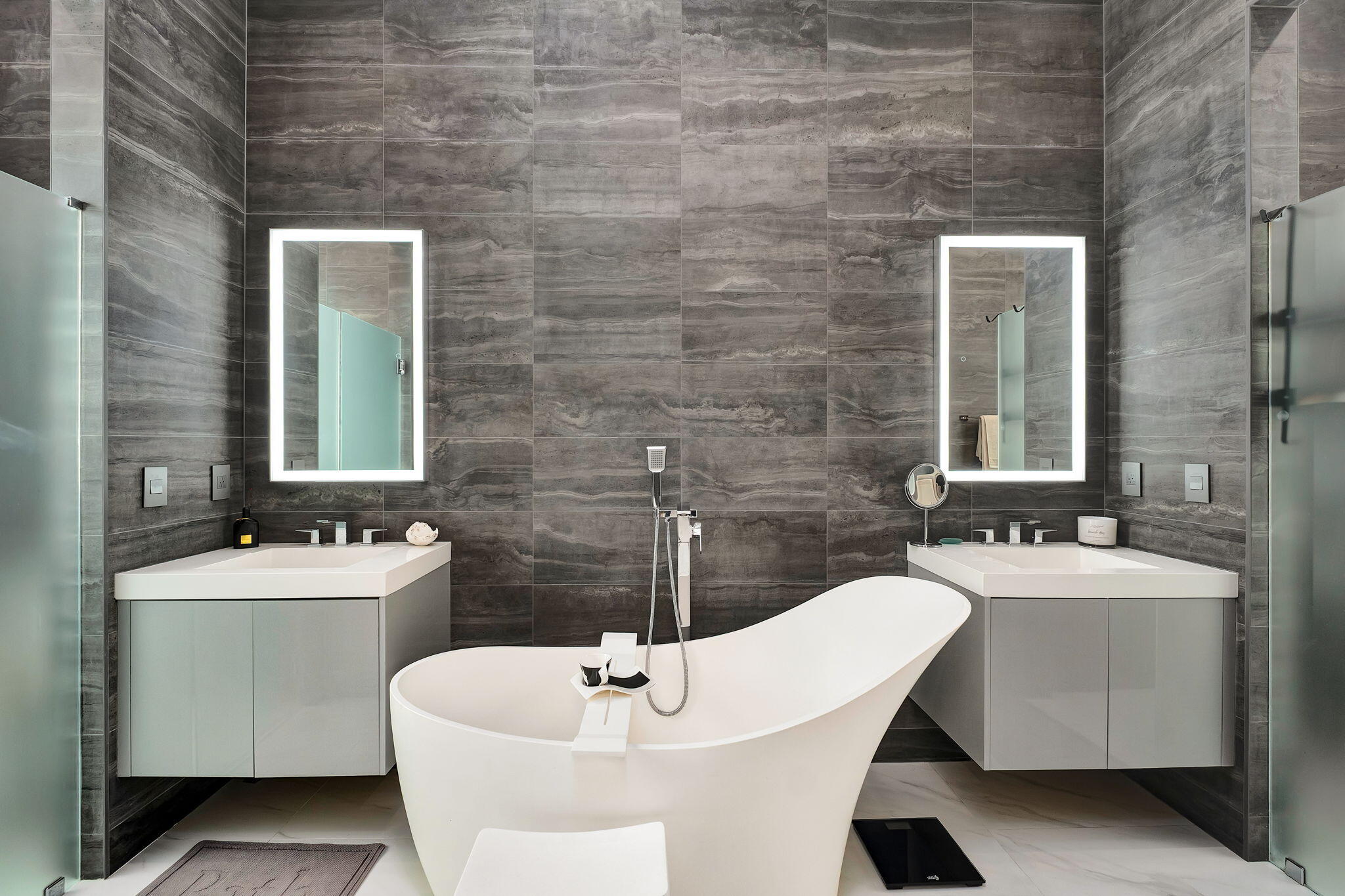 ALYS BEACH - Residential