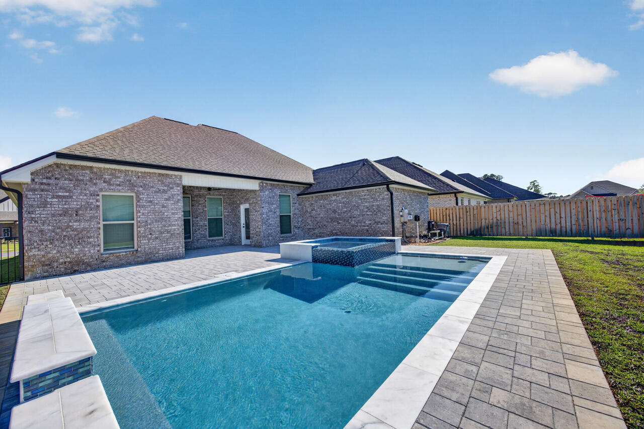 HAMMOCK BAY - STARBURST - Residential
