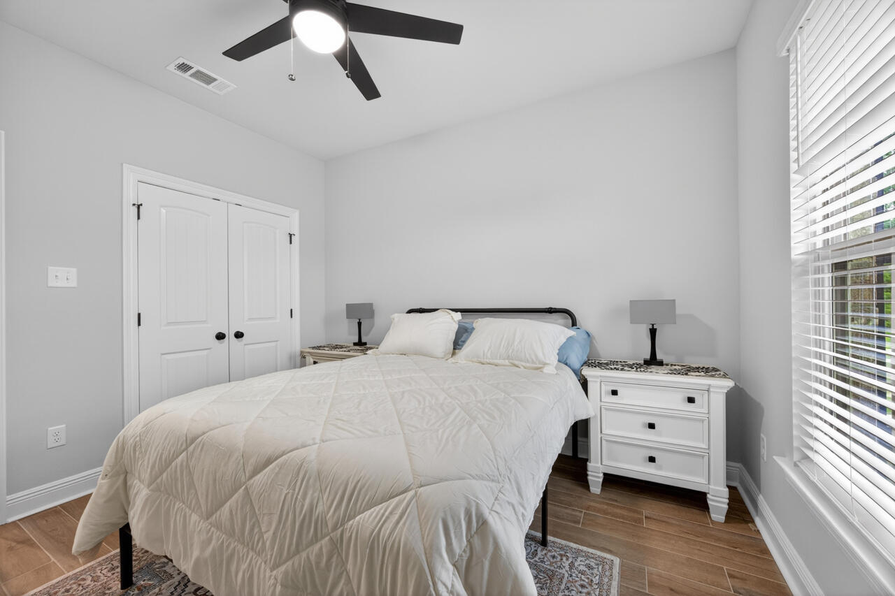 HAMMOCK BAY - STARBURST - Residential