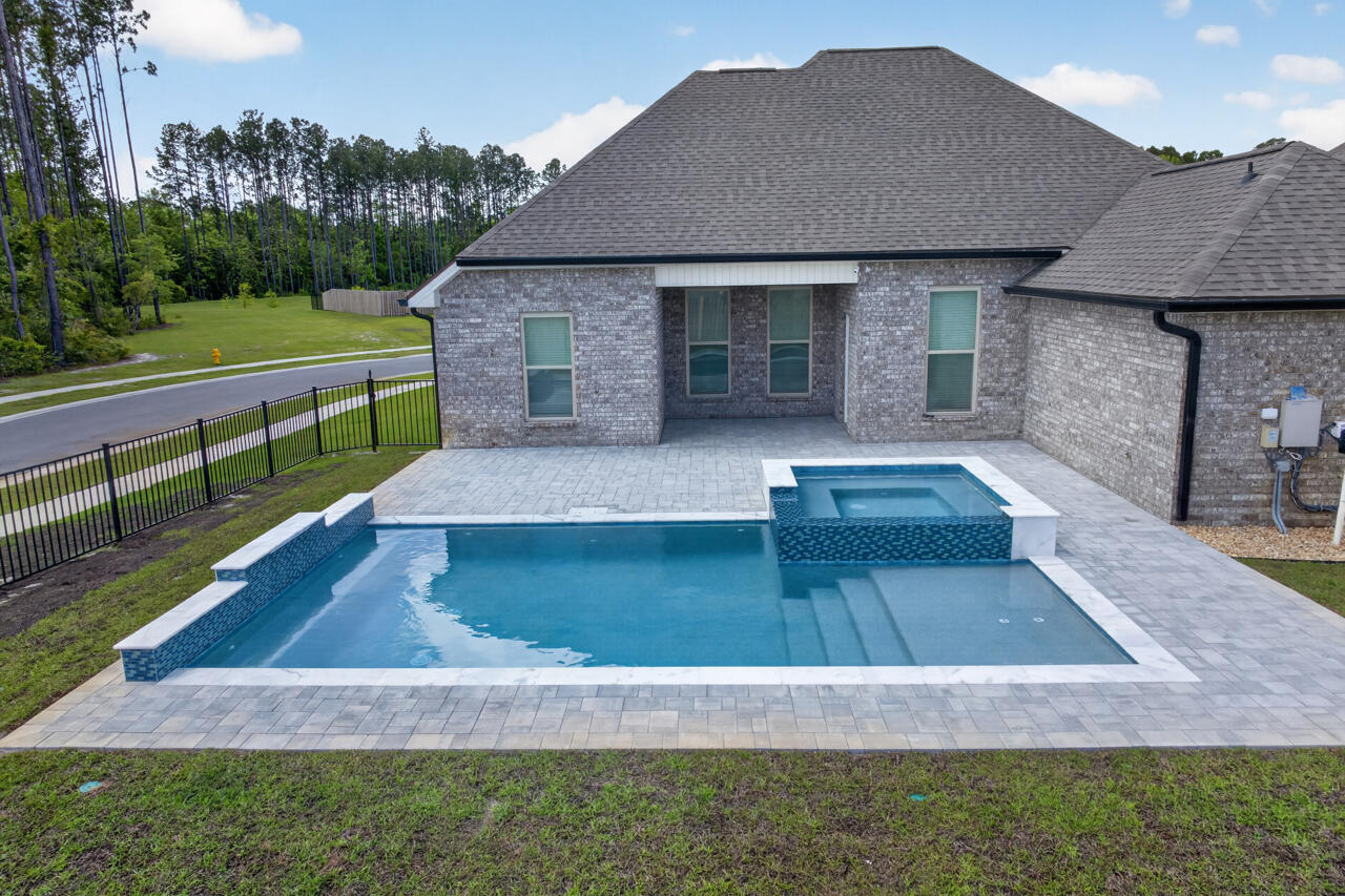 HAMMOCK BAY - STARBURST - Residential