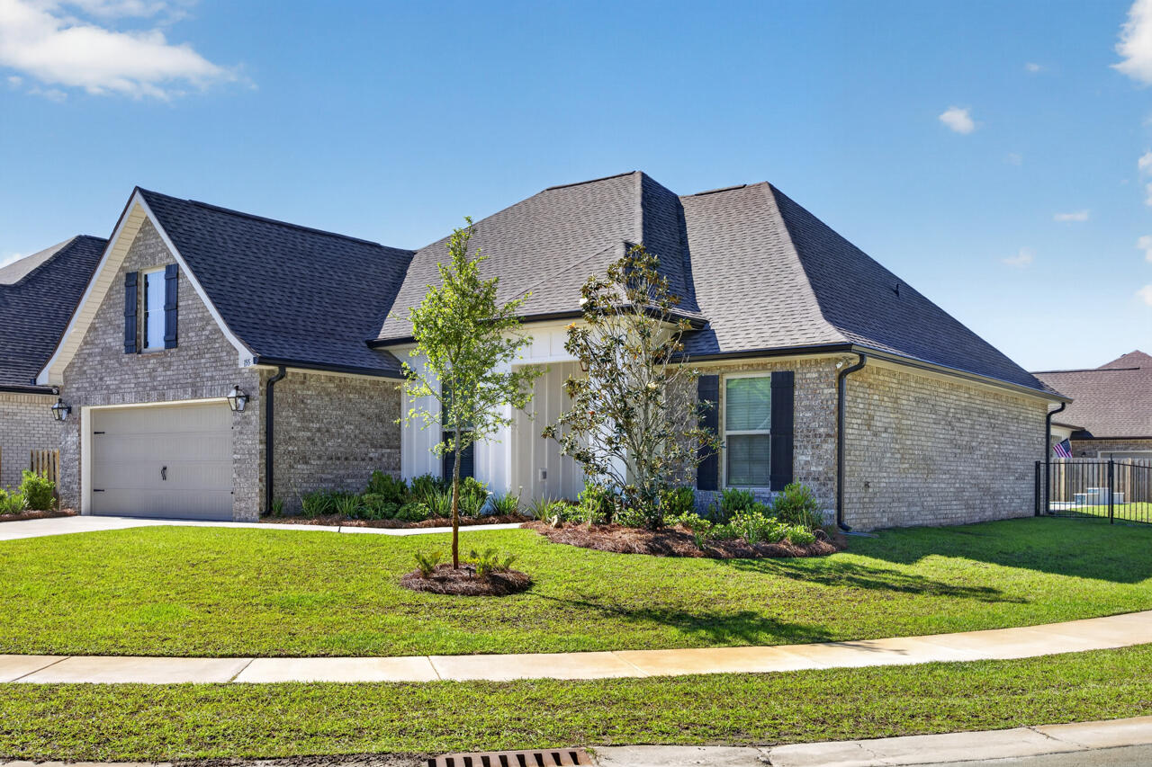 HAMMOCK BAY - STARBURST - Residential