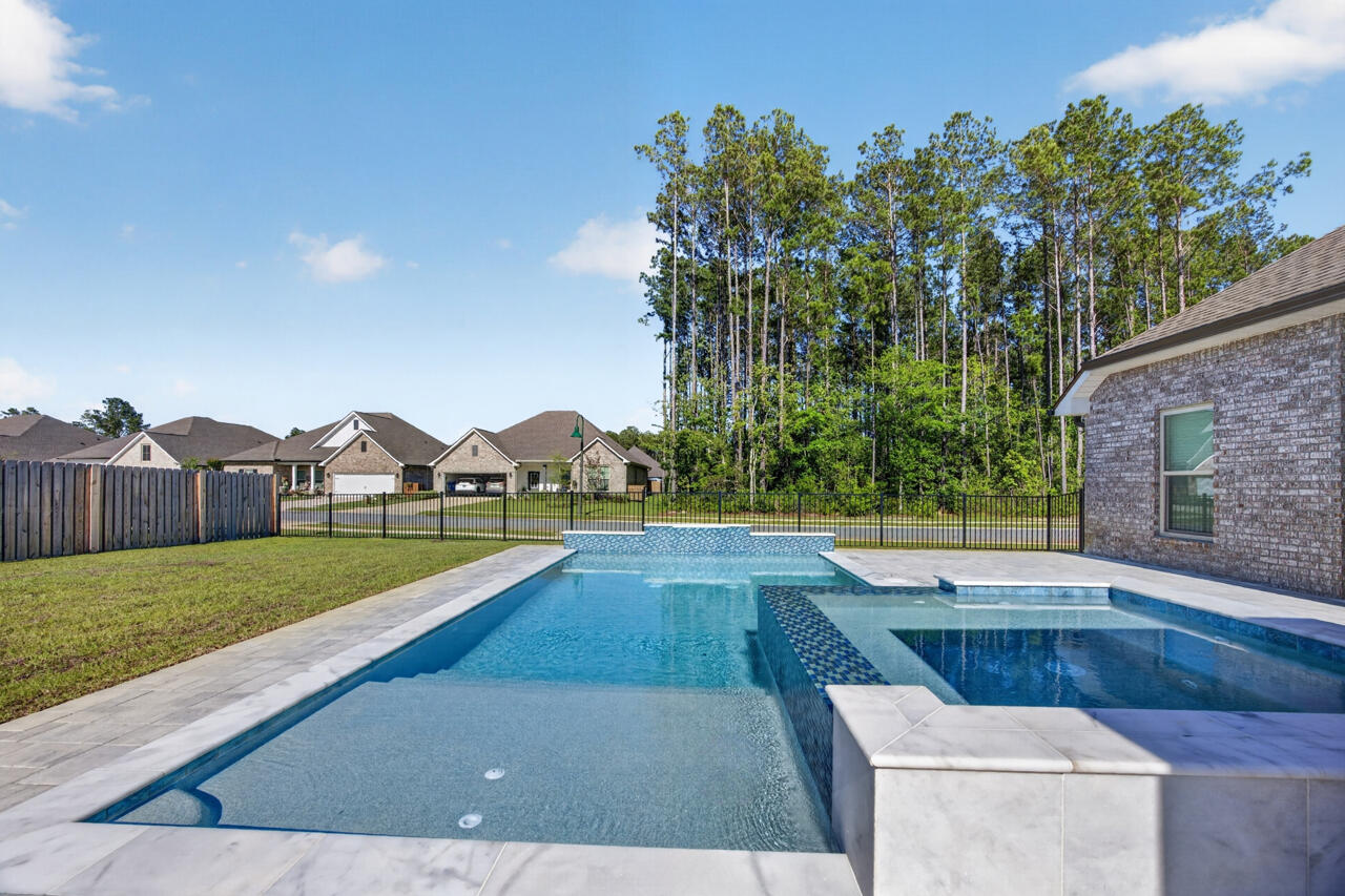 HAMMOCK BAY - STARBURST - Residential