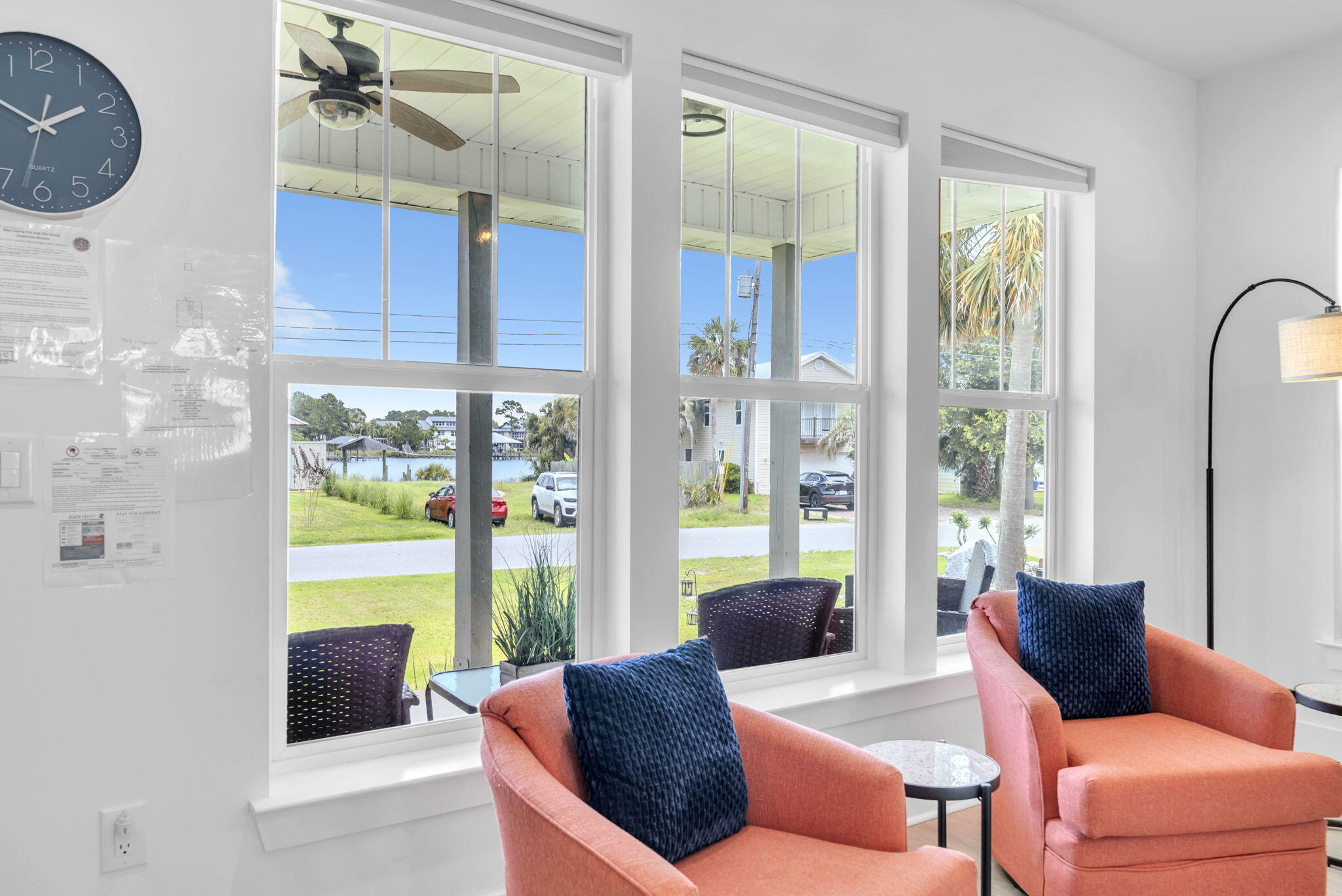 HOLIDAY BEACH - Residential