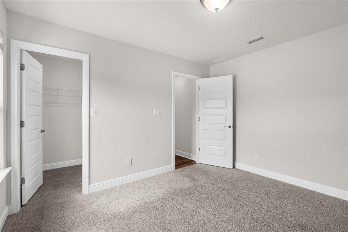 Commanders Cover - Residential