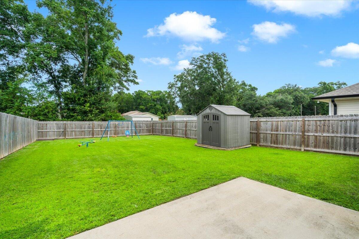 Commanders Cover - Residential