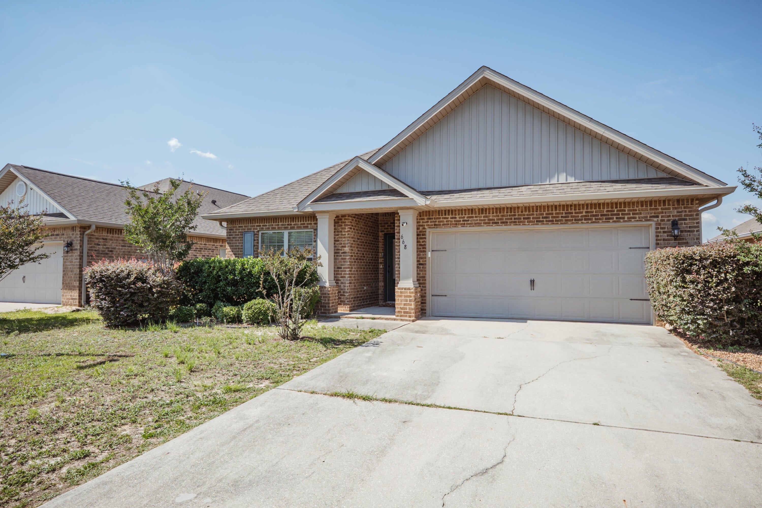 Redstone Commons - Residential Lease