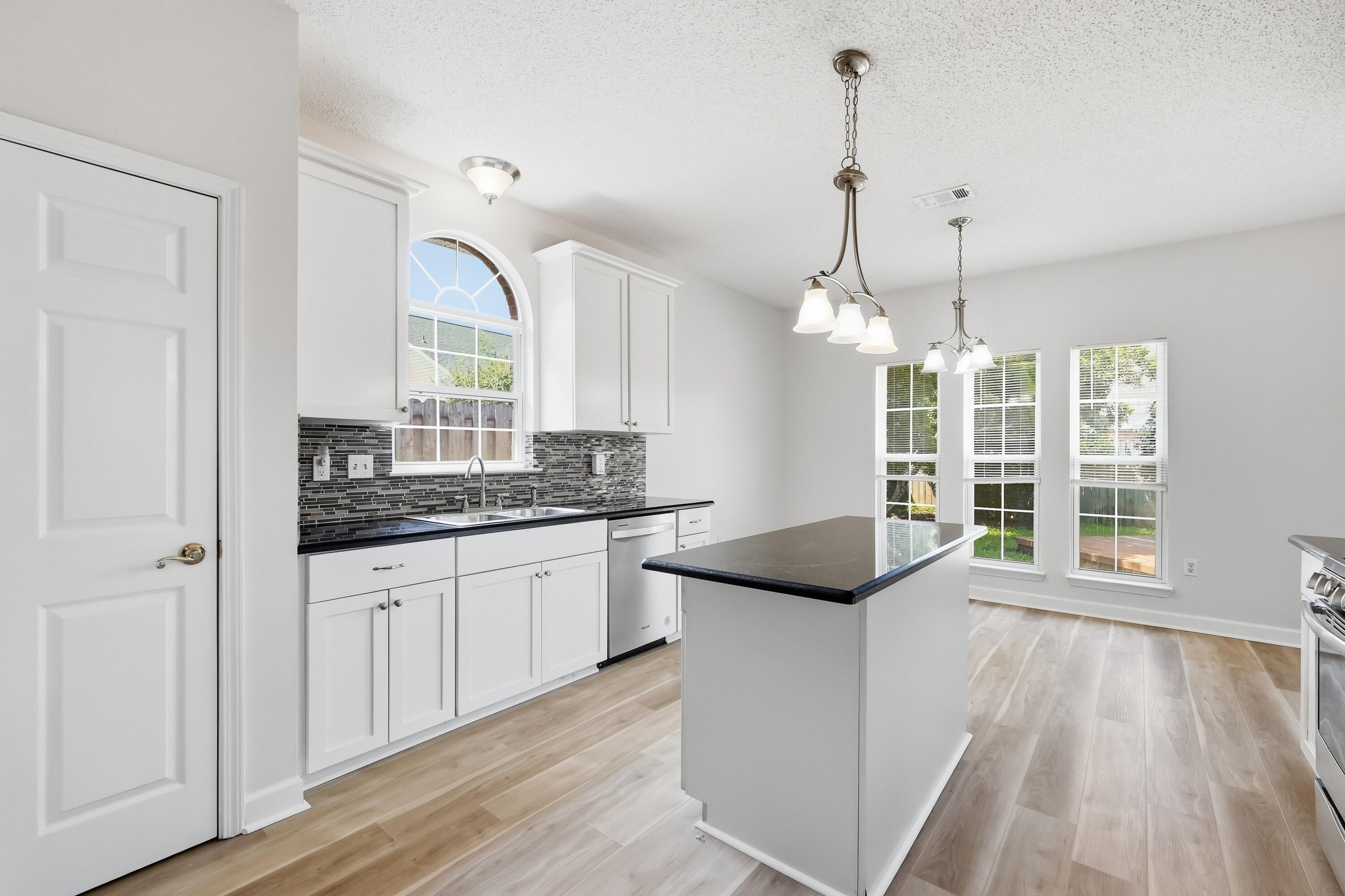PARKWOOD COVE AT BLUEWATER BAY - Residential