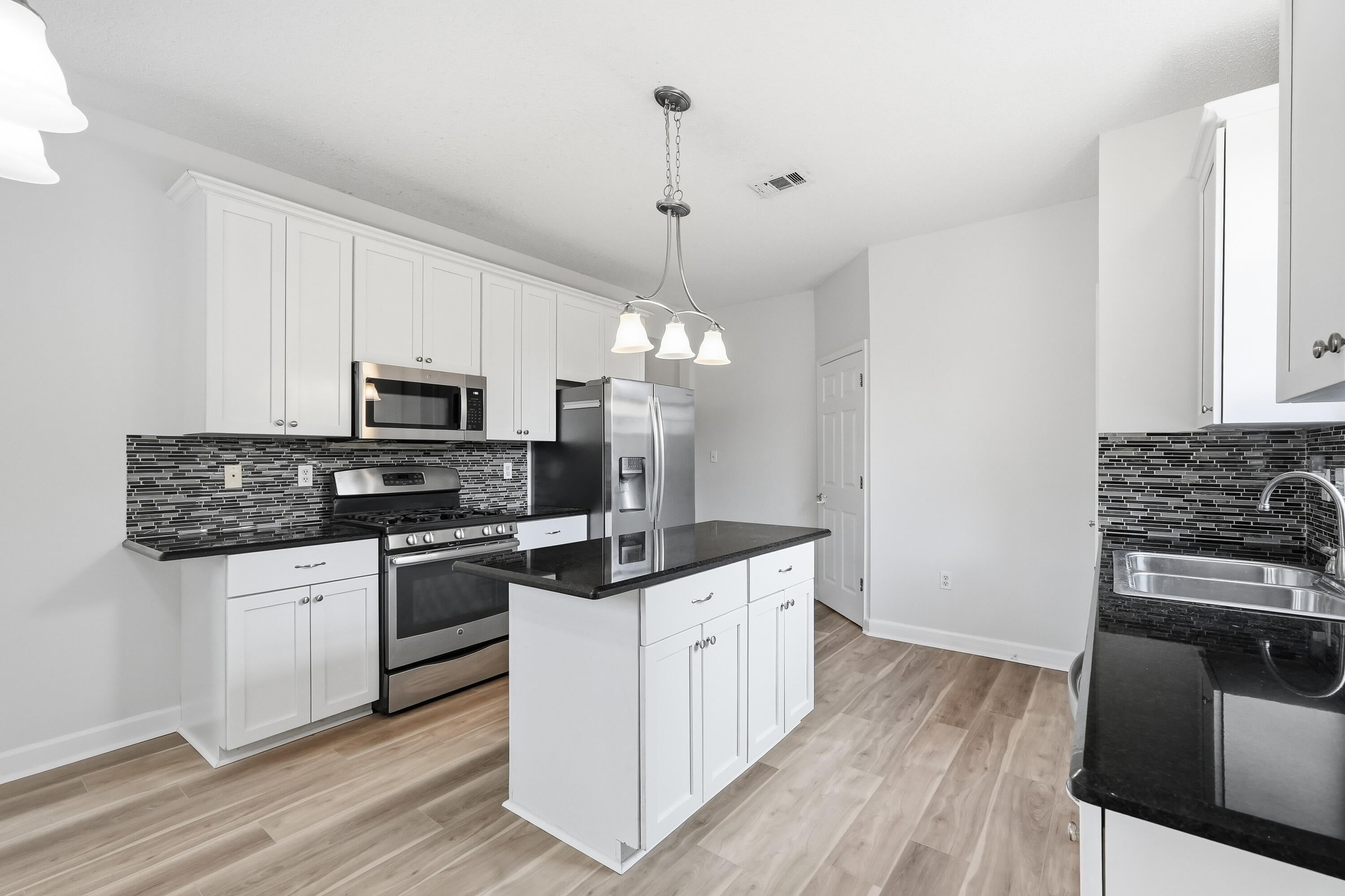 PARKWOOD COVE AT BLUEWATER BAY - Residential