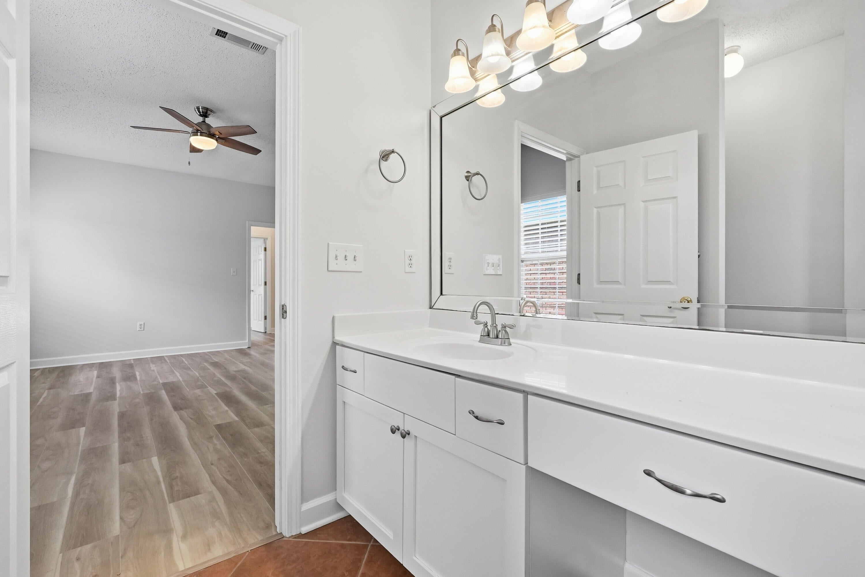 PARKWOOD COVE AT BLUEWATER BAY - Residential