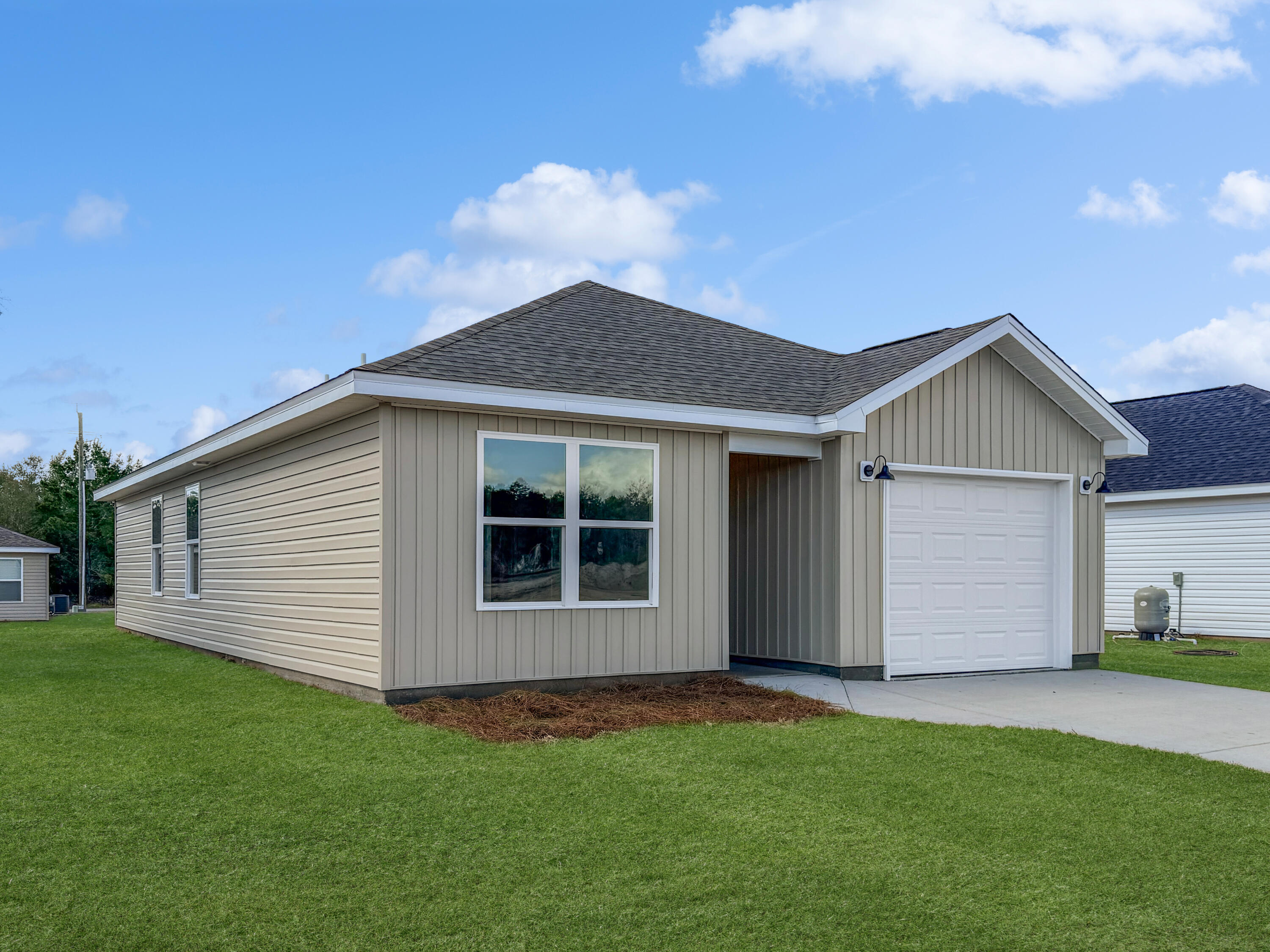 HOLLEY GROVE EAST LOTS 33 AND 34 BLK 6 - Residential