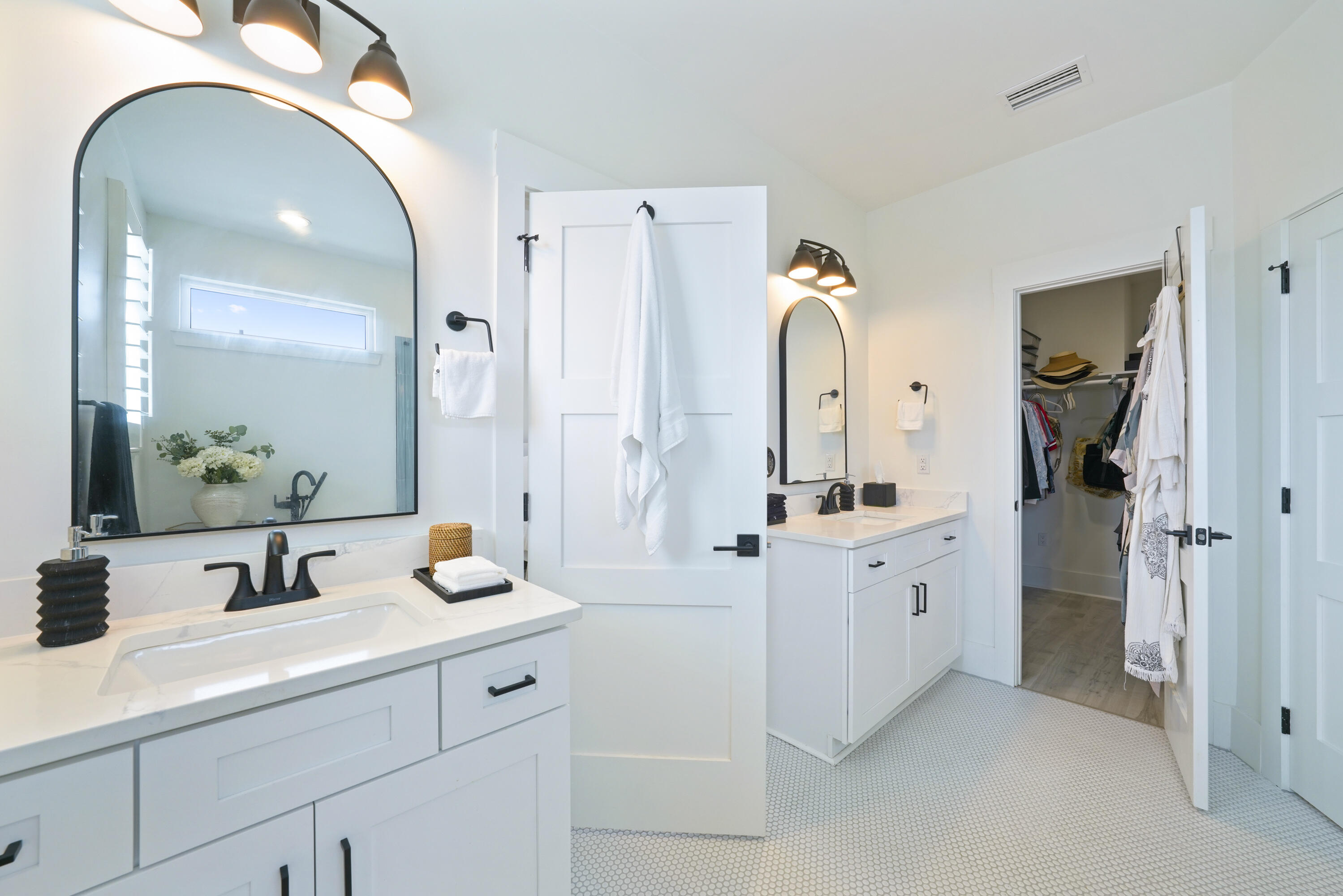 CALUSA BAY S/D - Residential Lease