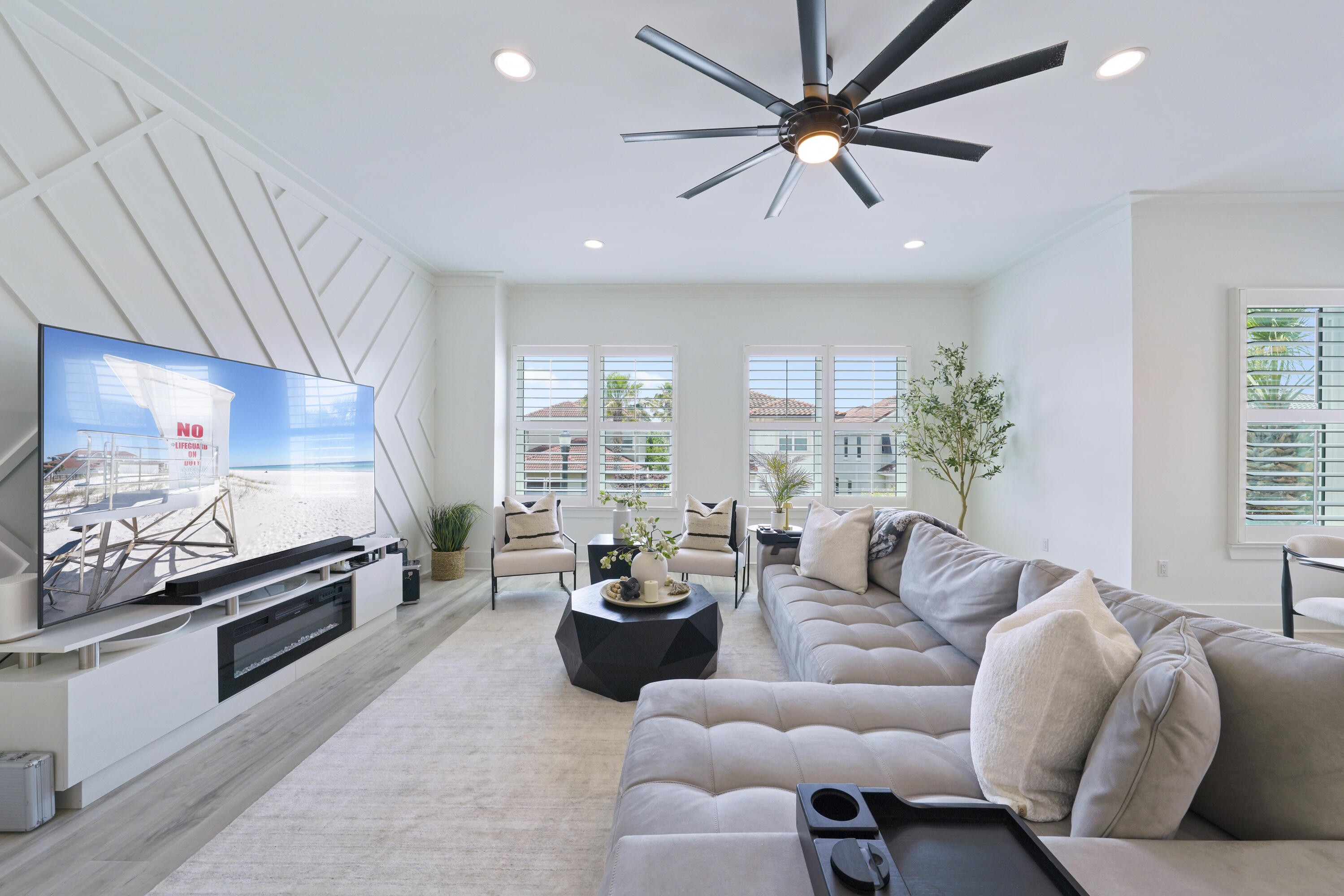 CALUSA BAY S/D - Residential Lease