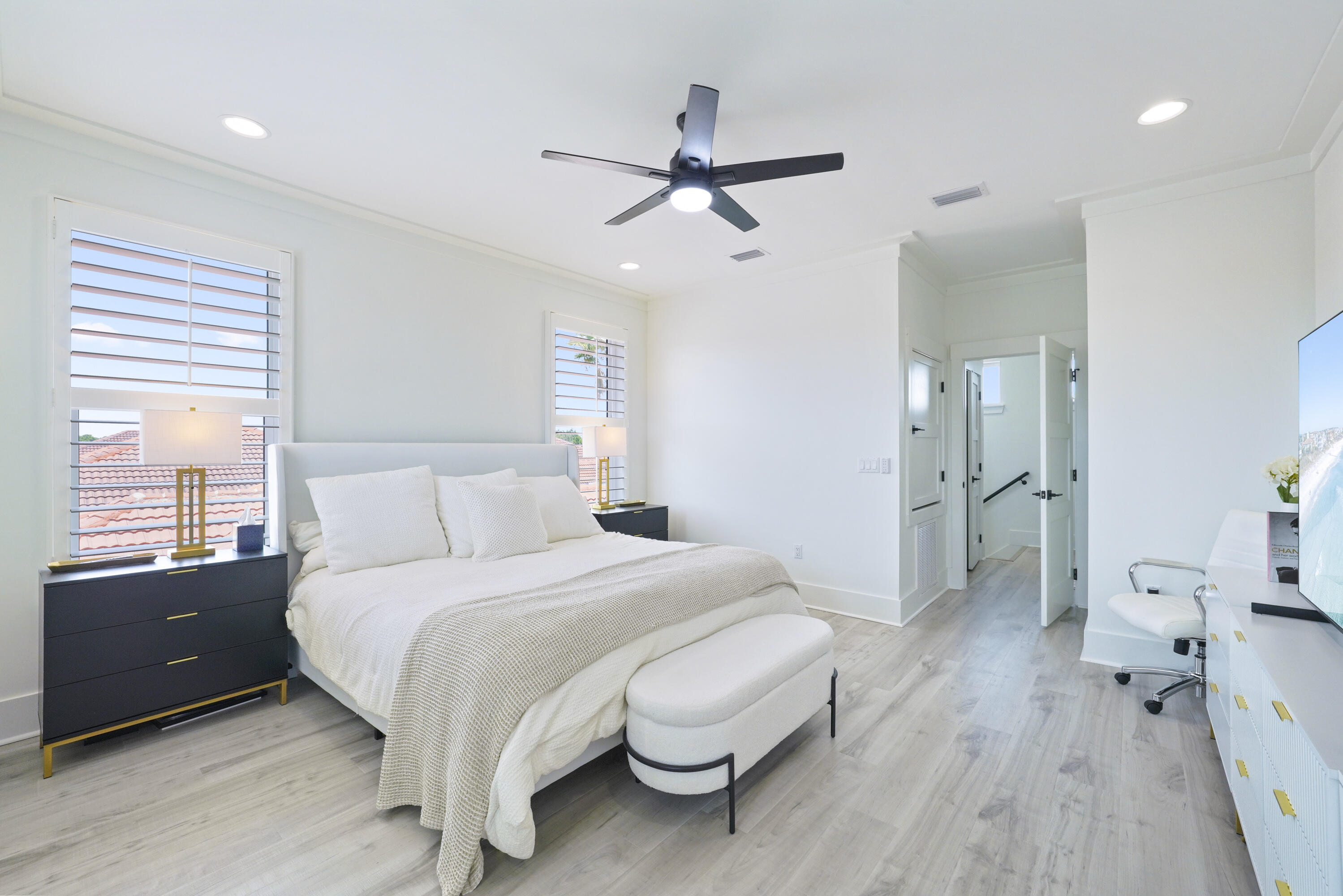 CALUSA BAY S/D - Residential Lease