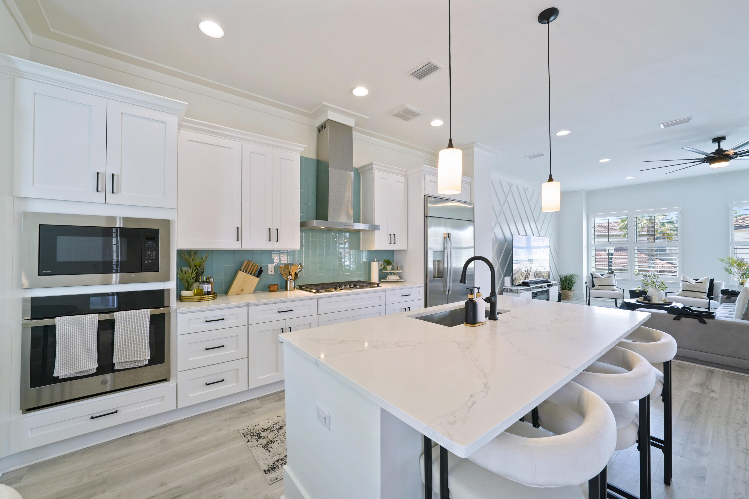 CALUSA BAY S/D - Residential Lease