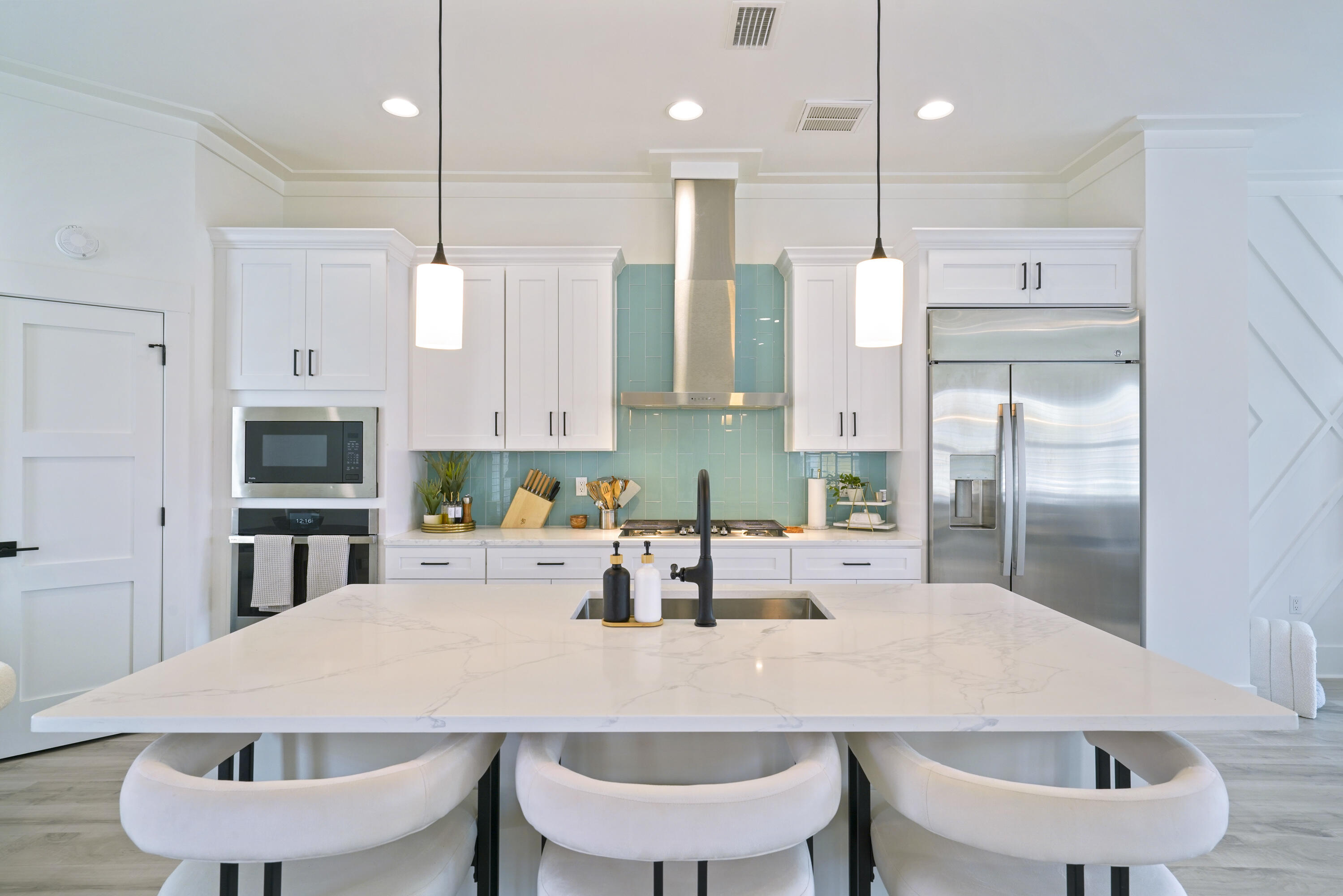 CALUSA BAY S/D - Residential Lease