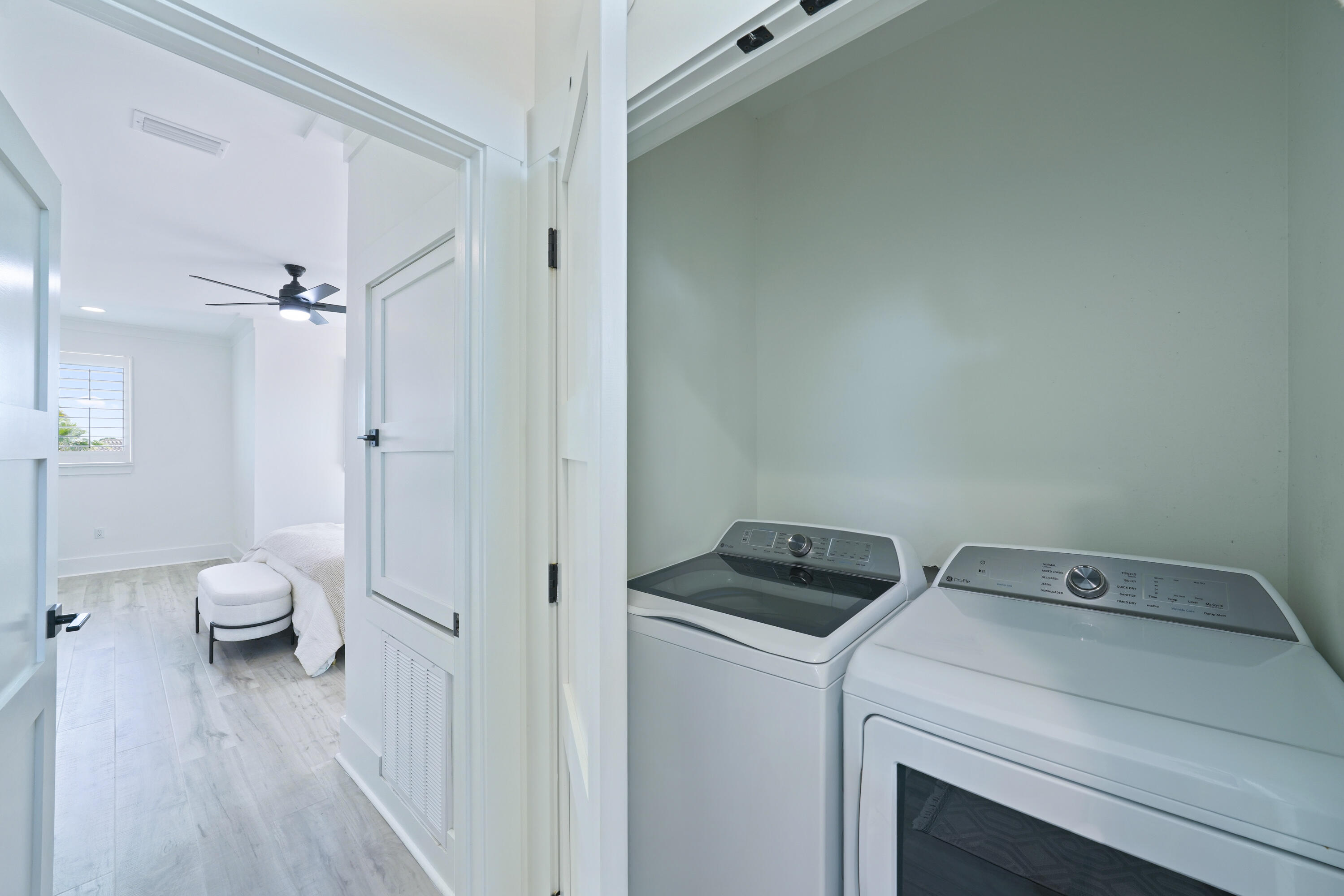 CALUSA BAY S/D - Residential Lease