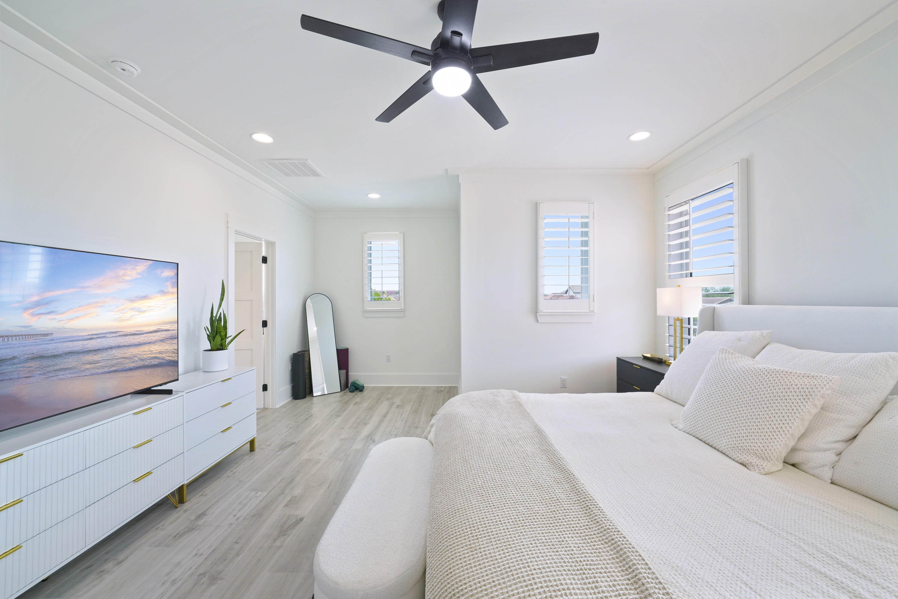 CALUSA BAY S/D - Residential Lease