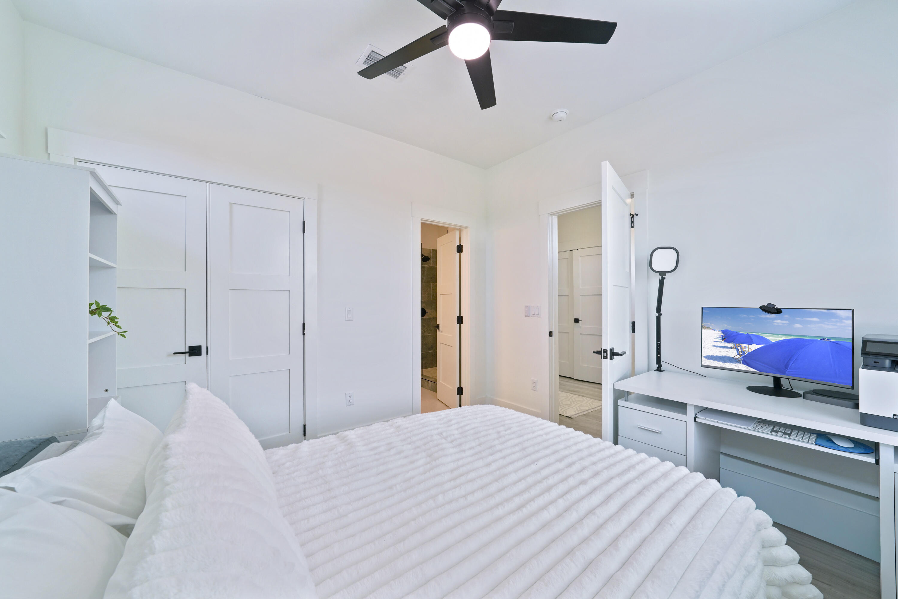 CALUSA BAY S/D - Residential Lease
