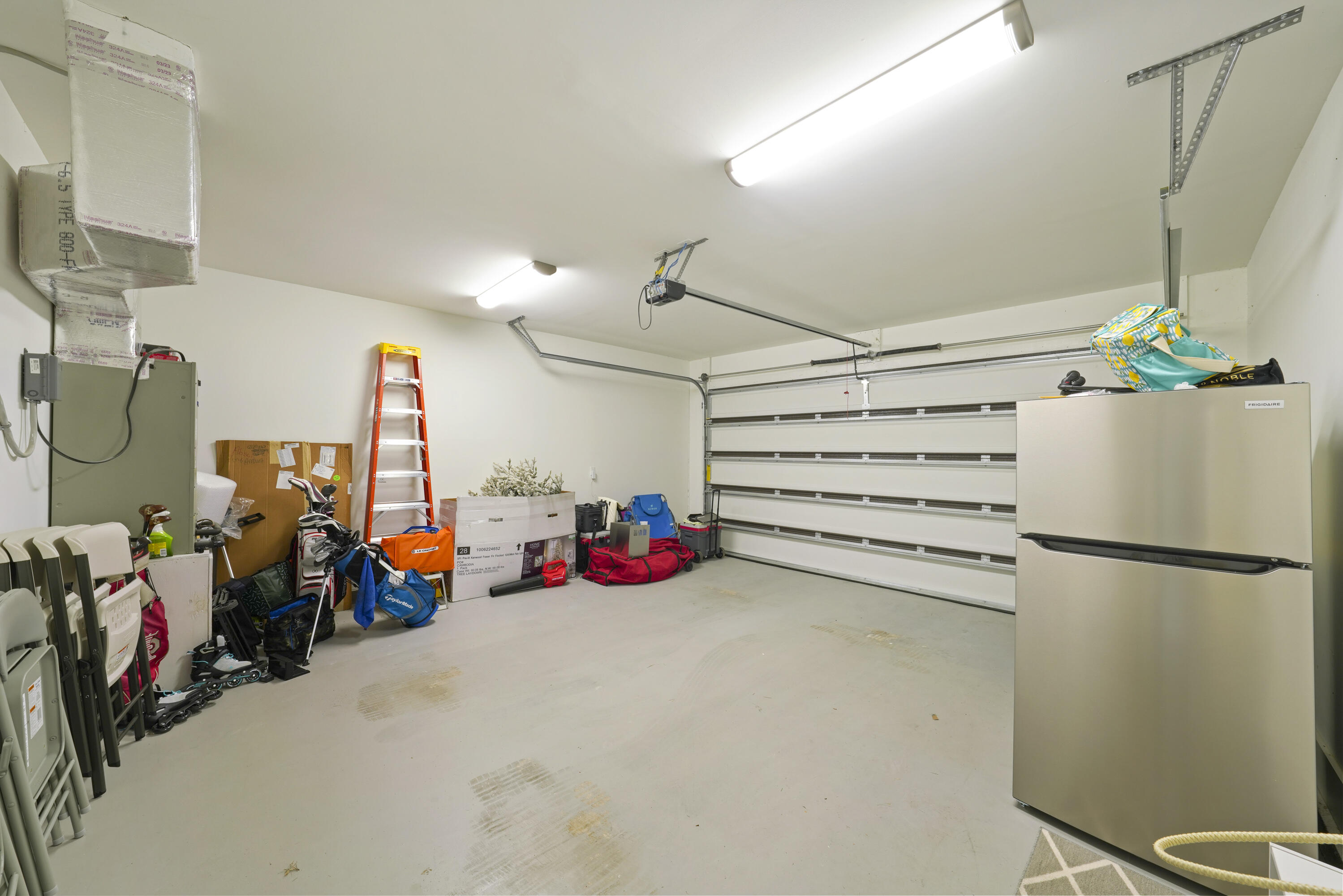 CALUSA BAY S/D - Residential Lease