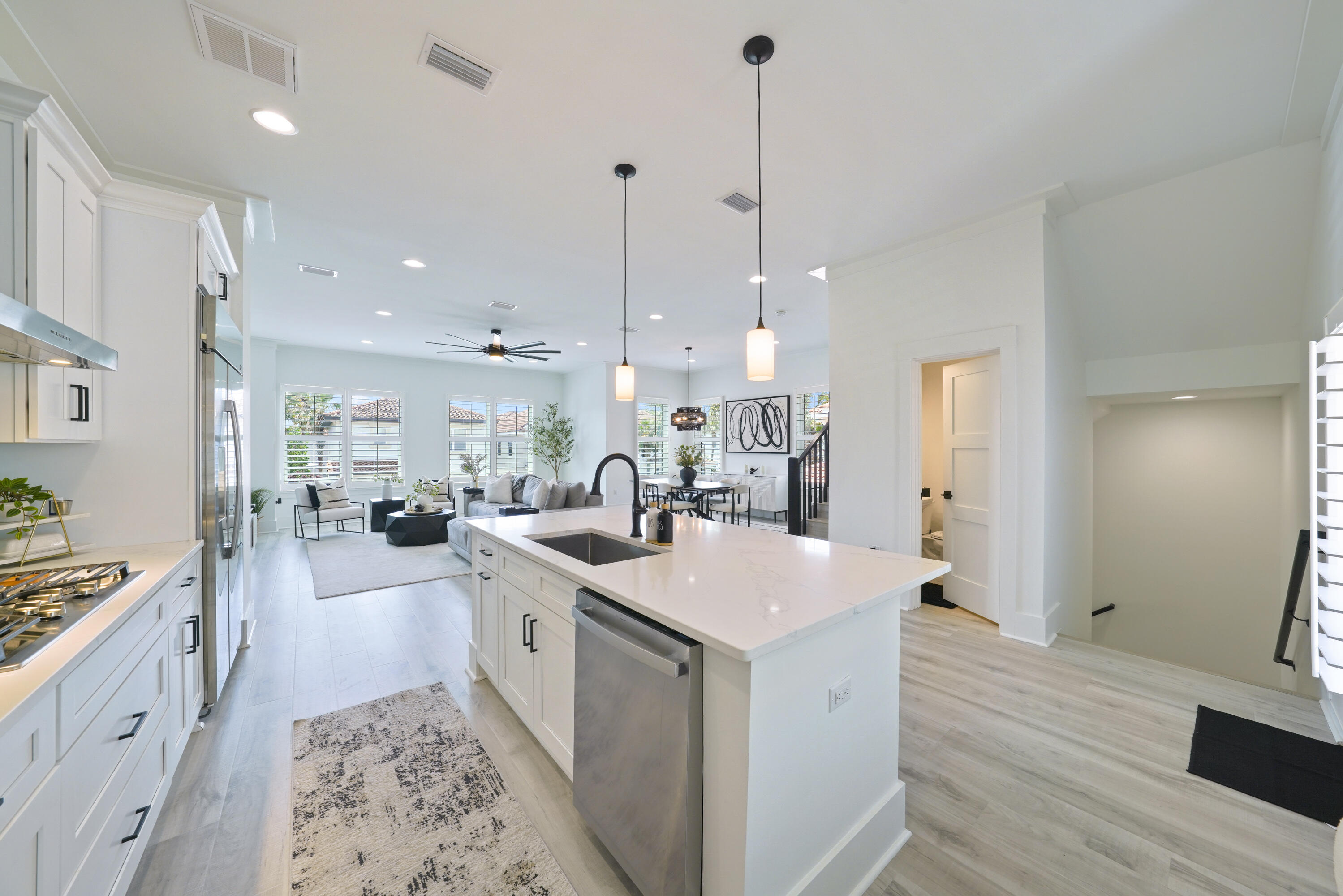 CALUSA BAY S/D - Residential Lease
