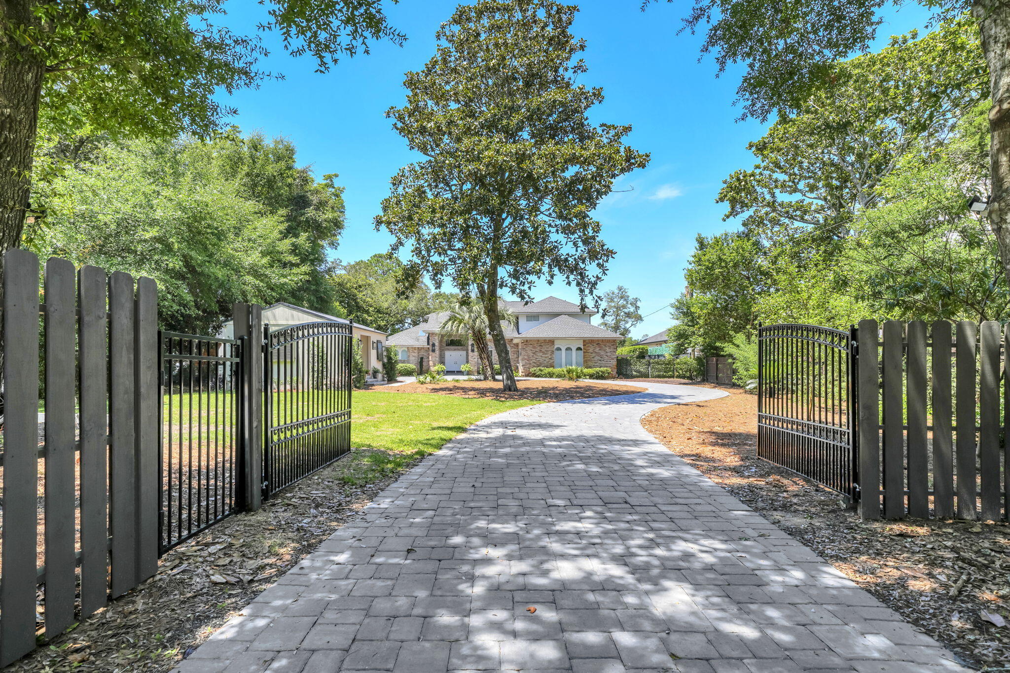 CALHOUN RESUB LT 155 BLK D - Residential