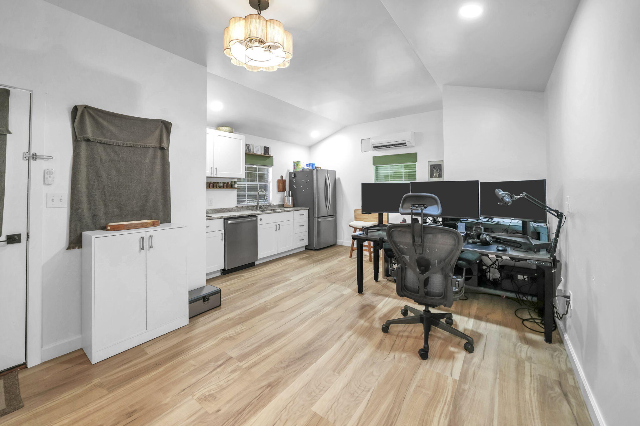 CALHOUN RESUB LT 155 BLK D - Residential