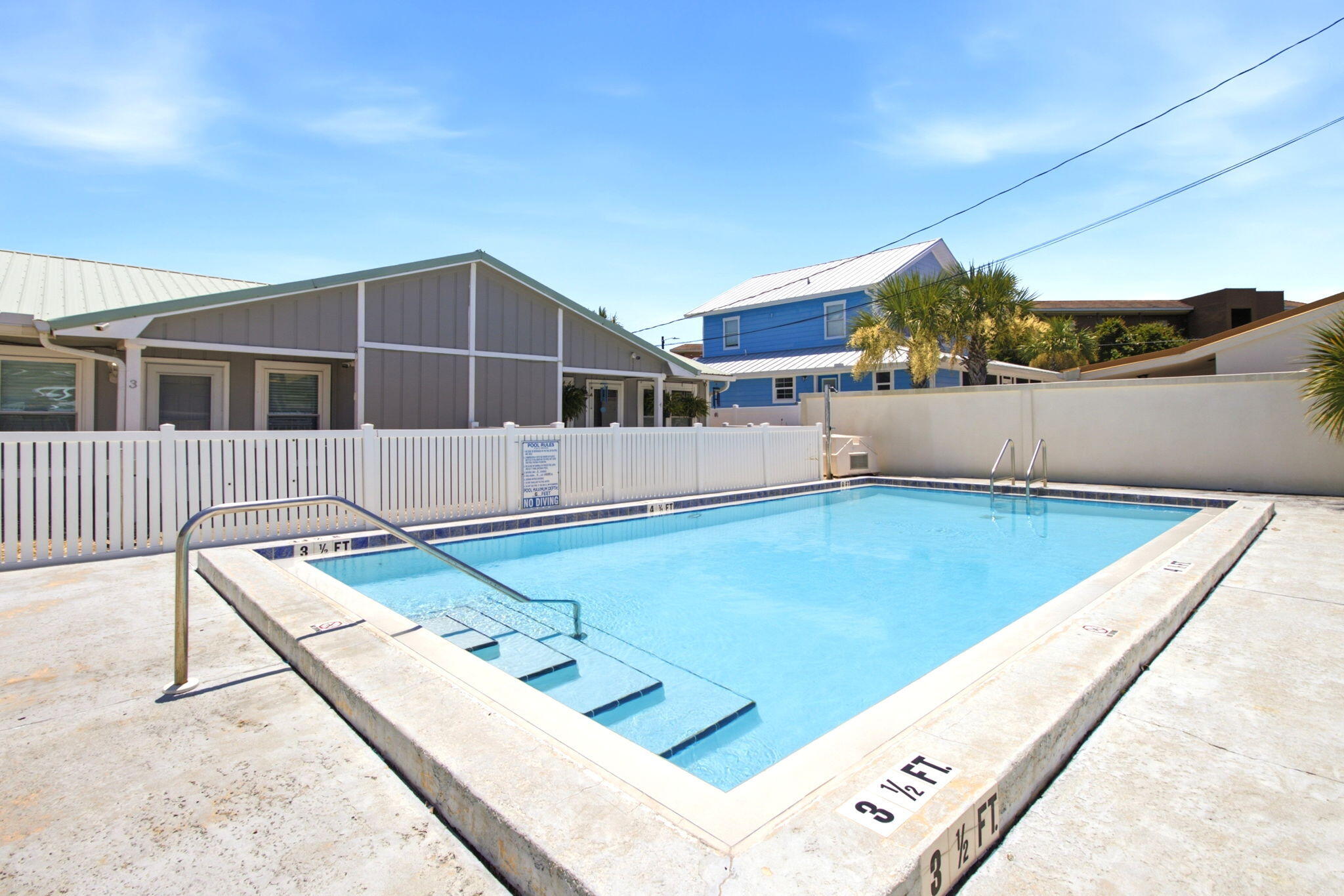 Gulf Crest Twnhms - Residential