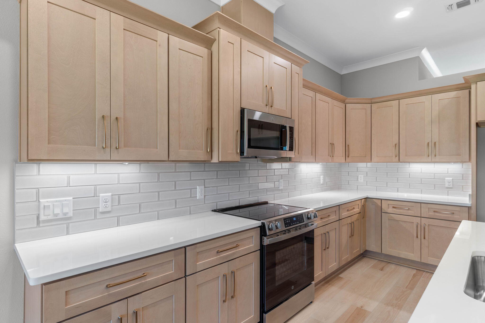 HOLLEY BY THE SEA - Residential