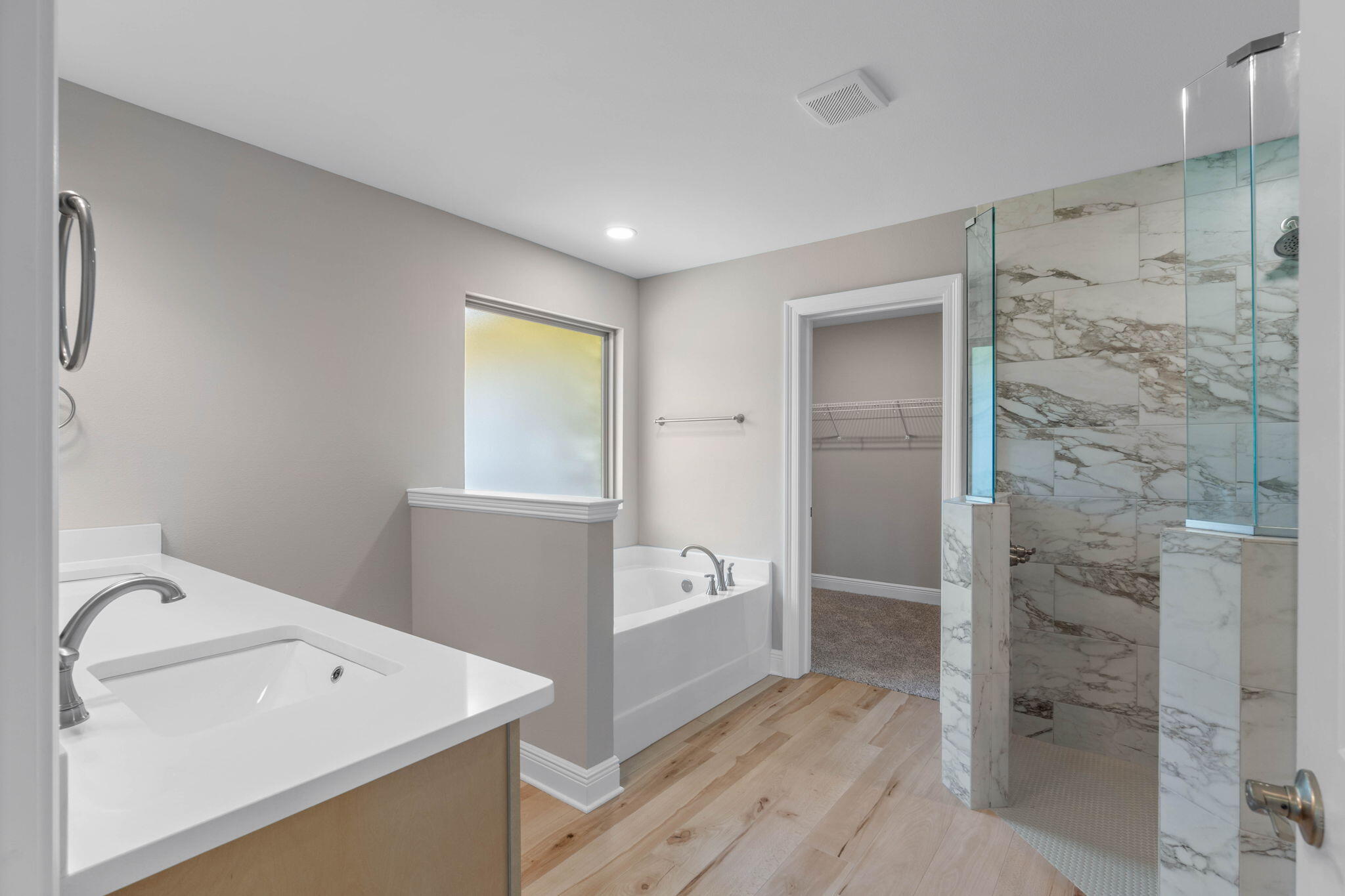 HOLLEY BY THE SEA - Residential