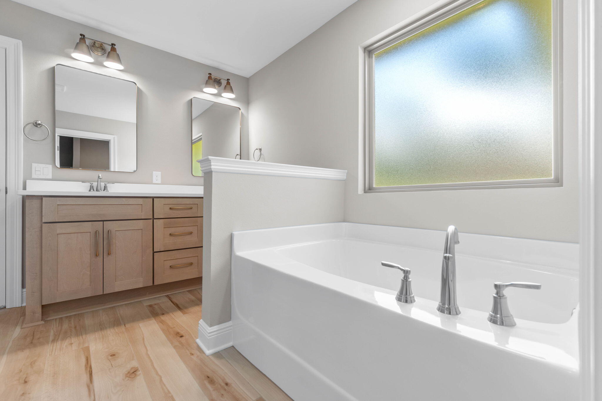 HOLLEY BY THE SEA - Residential